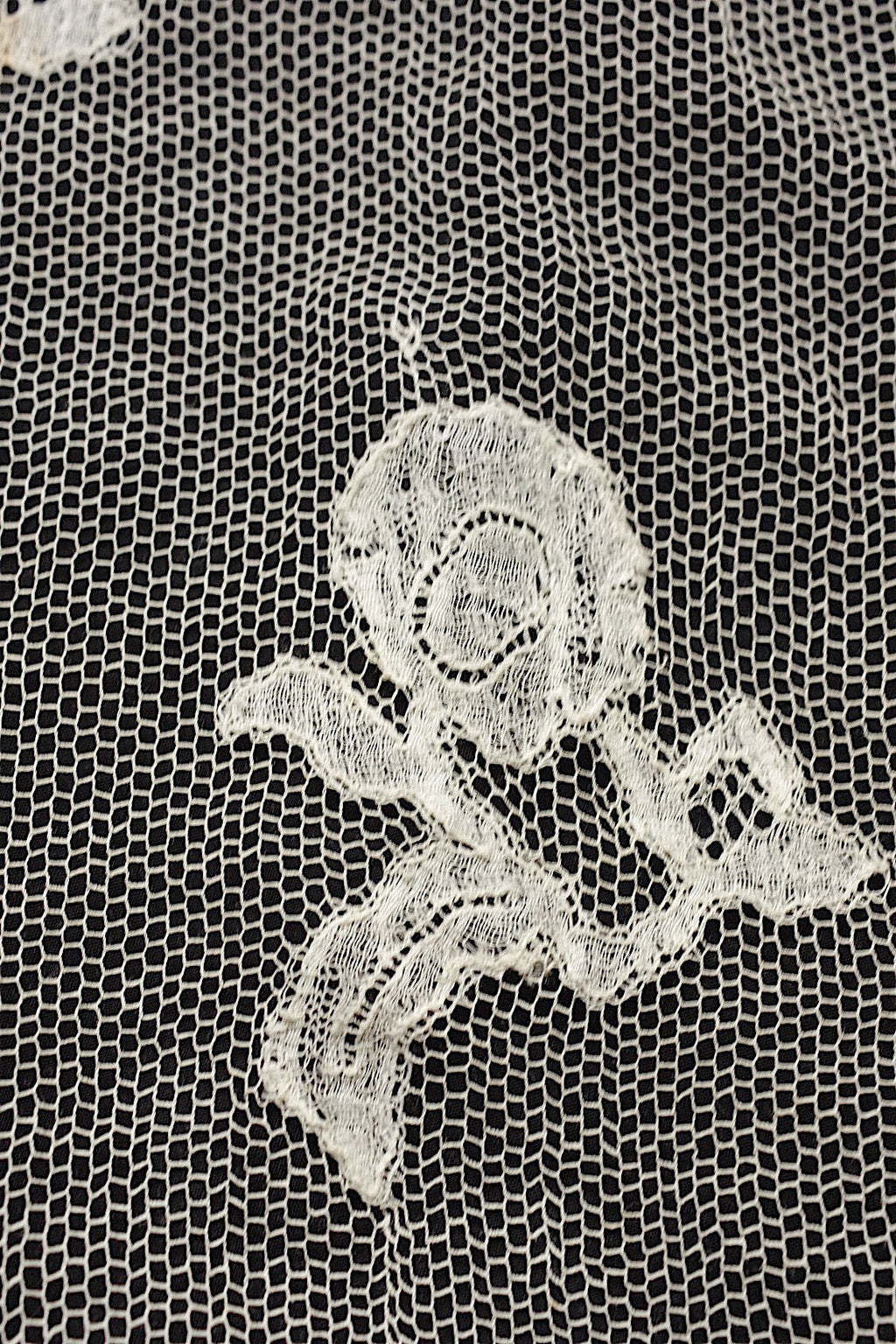 アンティークレース　dentelle ancienne スカート生地　ハギレ2 .FR a l'epoque