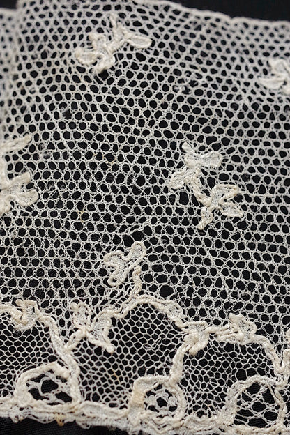 アンティークレース　dentelle ancienne 194cm　103cm .FR a l'epoque