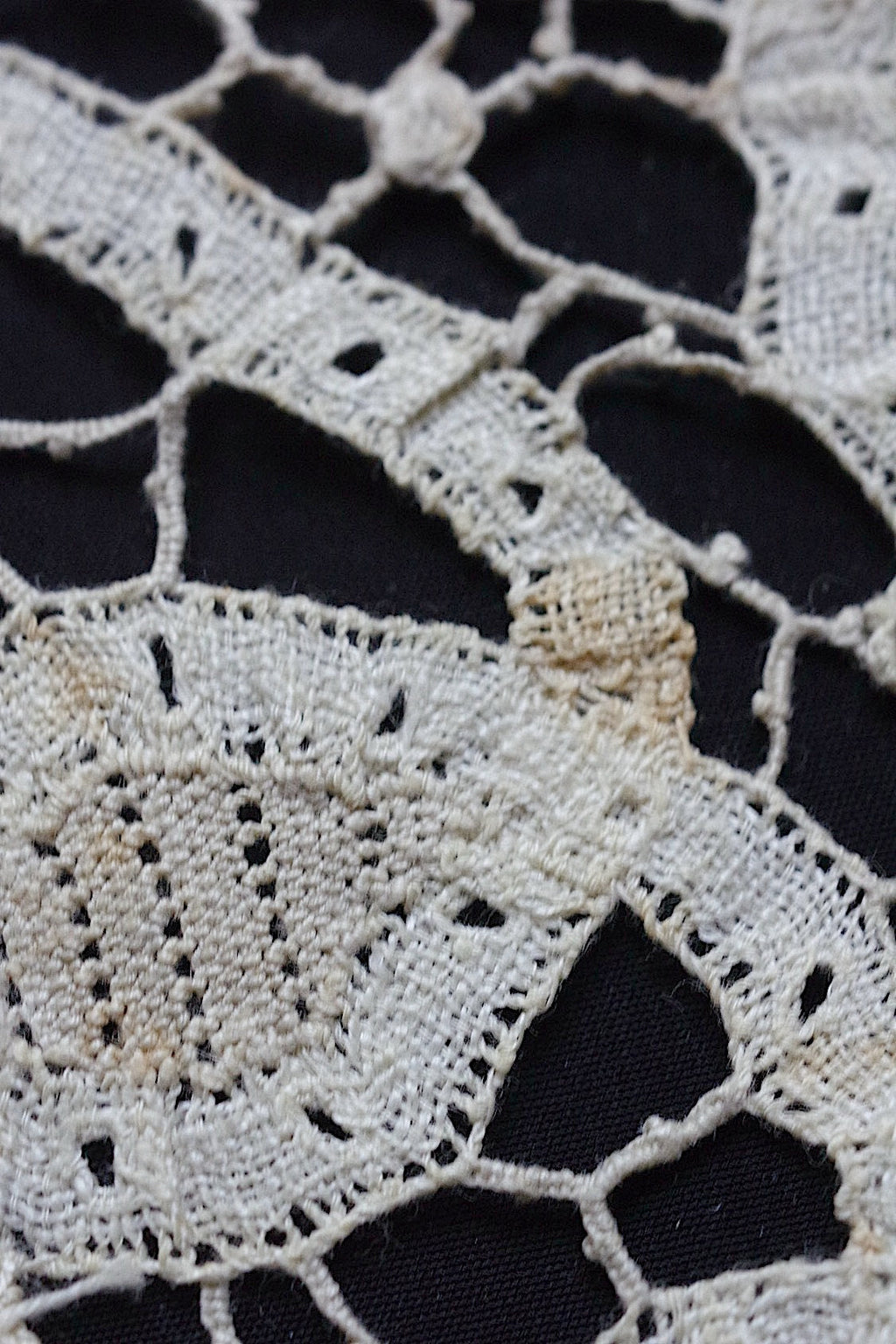 アンティークレース　dentelle ancienne 460cm .FR a l'epoque