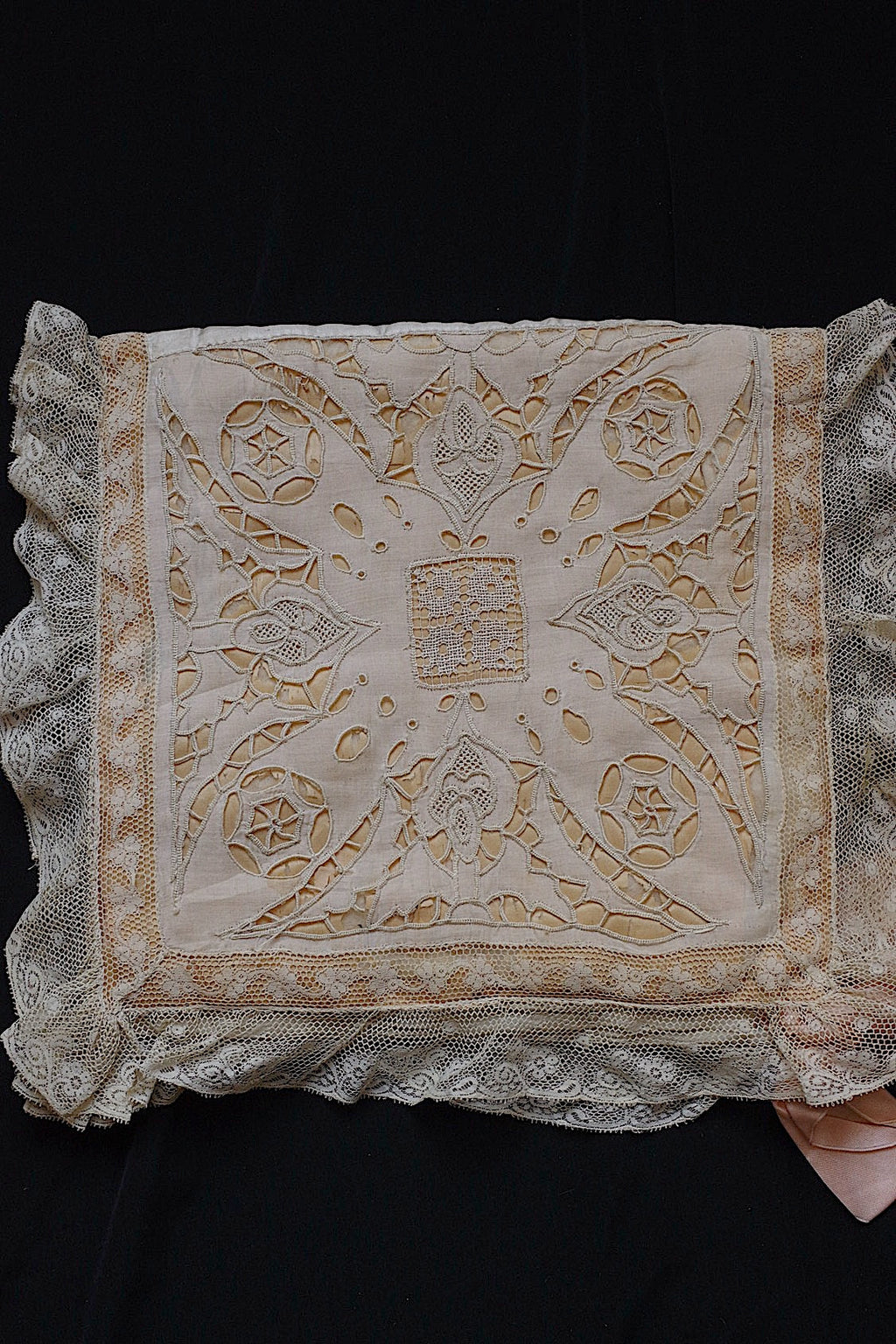アンティークレース　dentelle ancienne クッション .FR a l'epoque