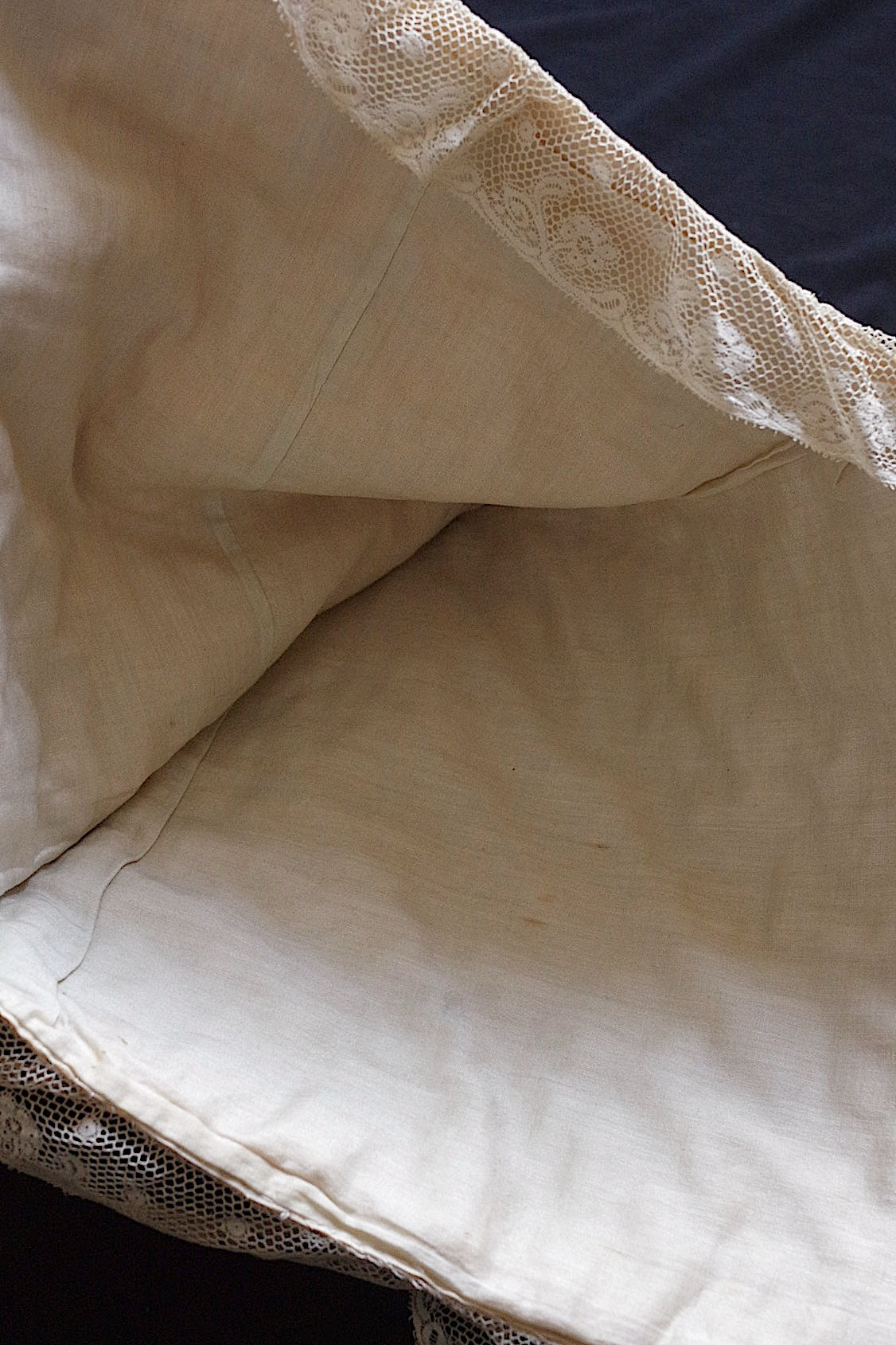 アンティークレース　dentelle ancienne クッション .FR a l'epoque