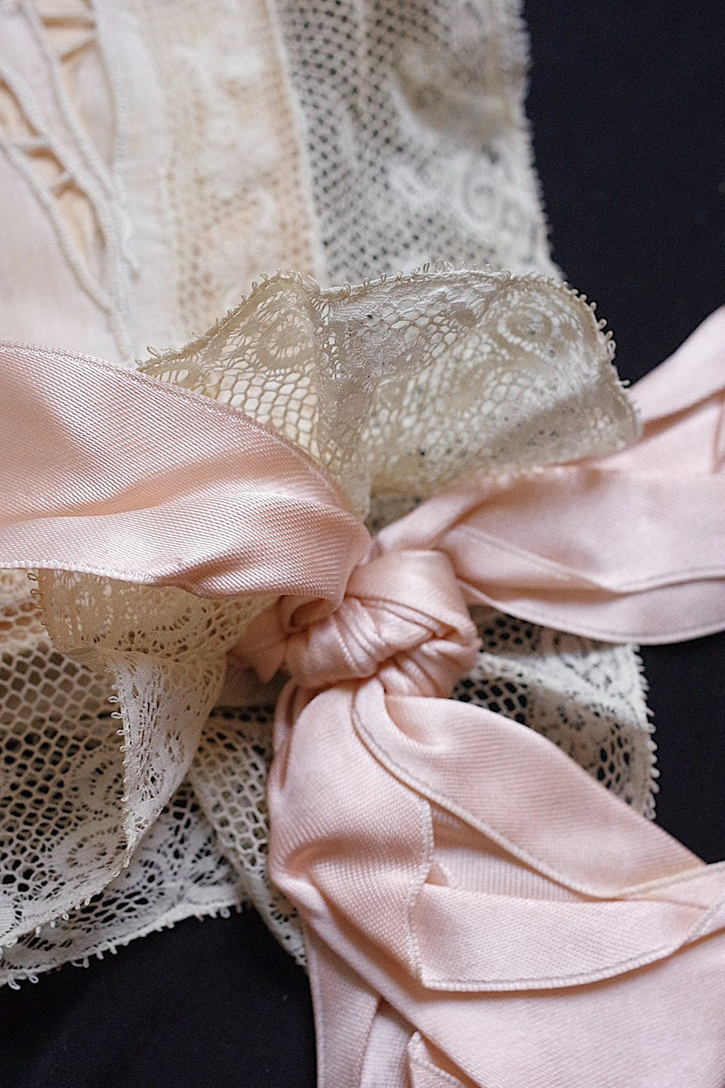 アンティークレース　dentelle ancienne クッション .FR a l'epoque