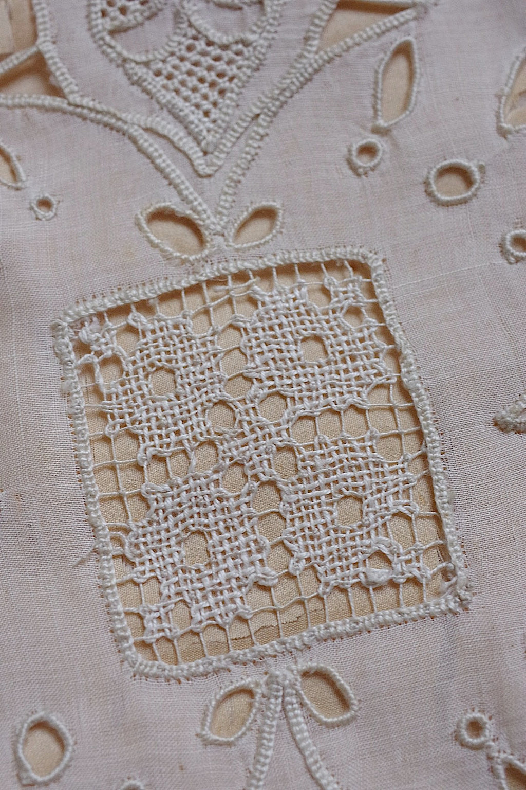 アンティークレース　dentelle ancienne クッション .FR a l'epoque