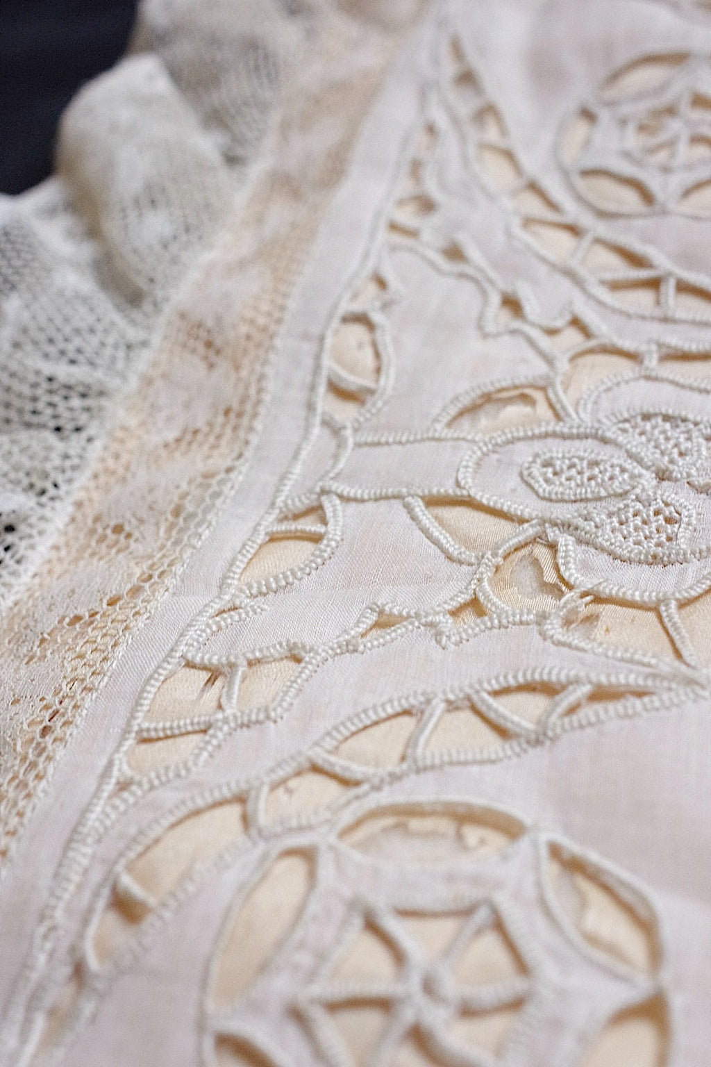 アンティークレース　dentelle ancienne クッション .FR a l'epoque