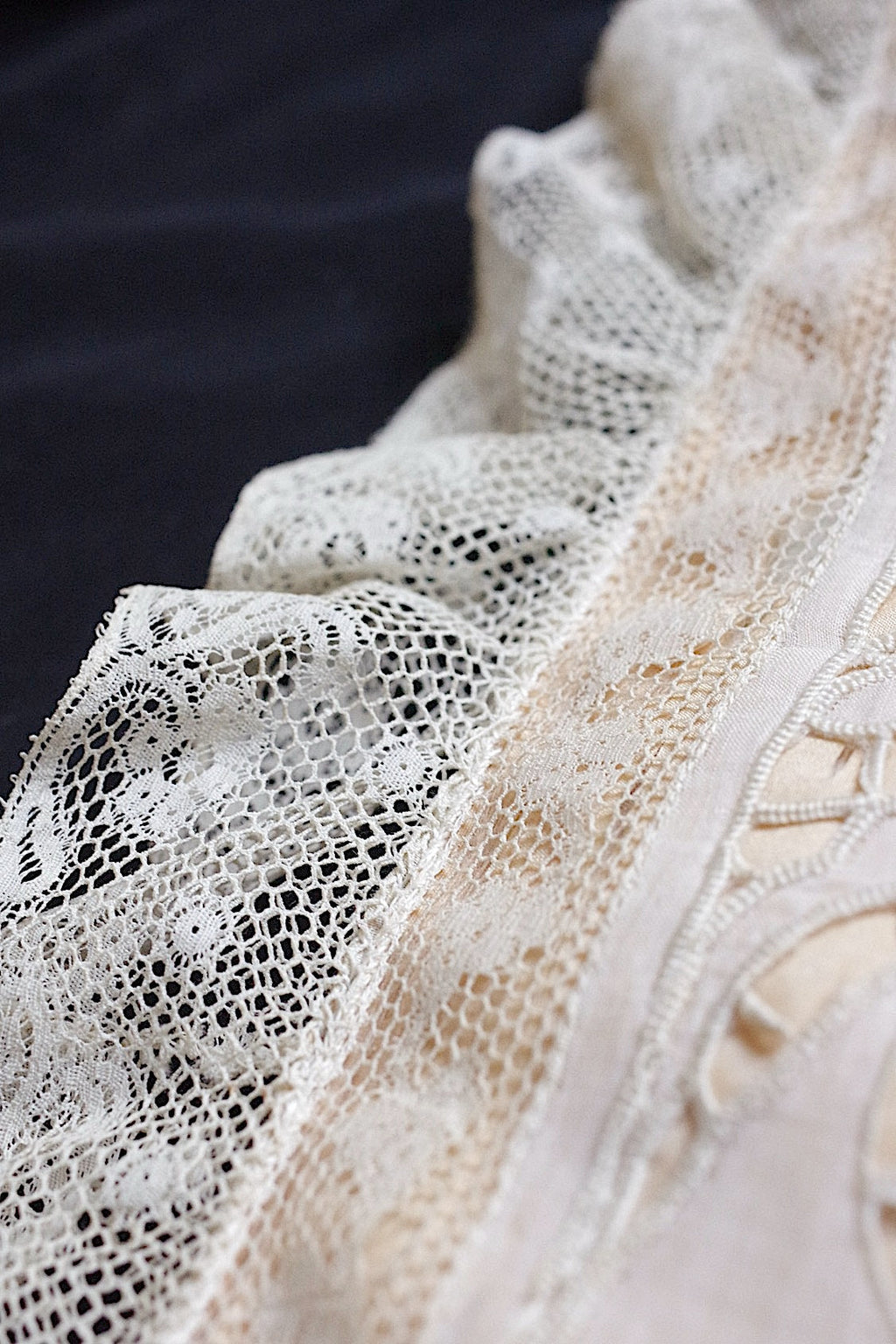 アンティークレース　dentelle ancienne クッション .FR a l'epoque