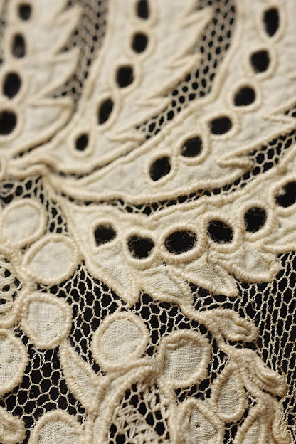 アンティークレース　dentelle ancienne タイ＋モチーフ .FR a l'epoque