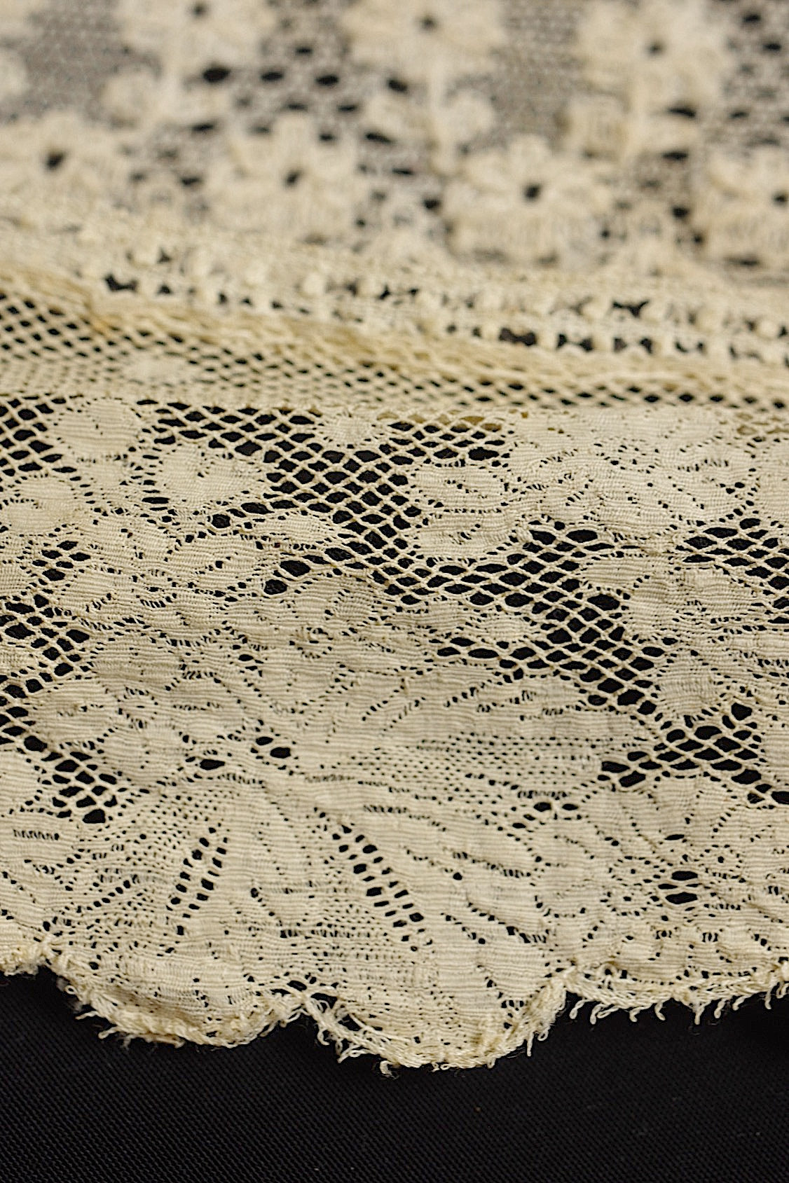 アンティークレース　dentelle ancienne 素材用lots3 .FR a l'epoque