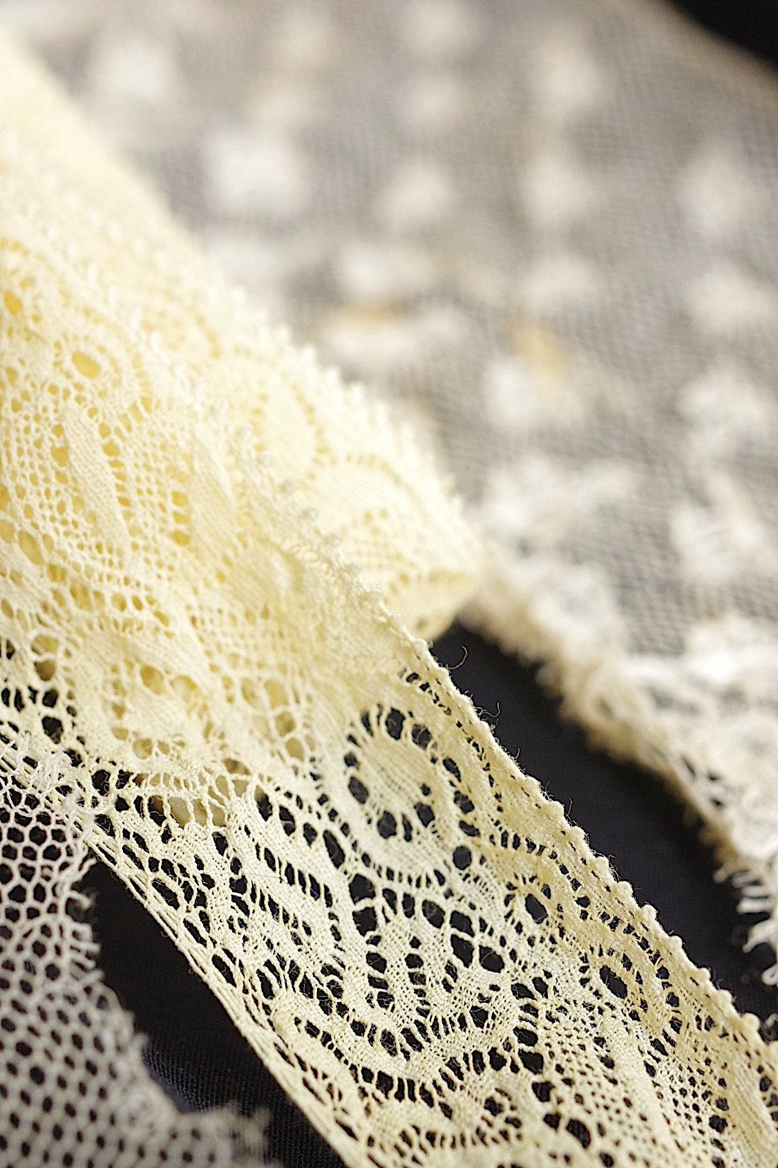 アンティークレース　dentelle ancienne 素材用lots5 .FR a l'epoque