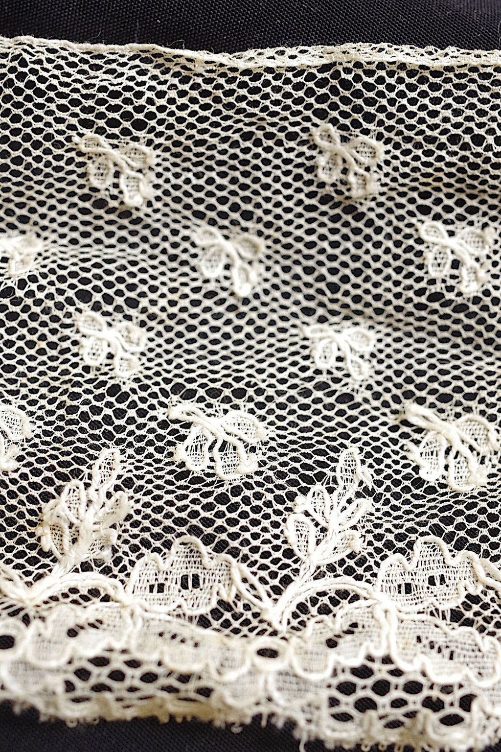 アンティークレース　dentelle ancienne 素材用lots5 .FR a l'epoque