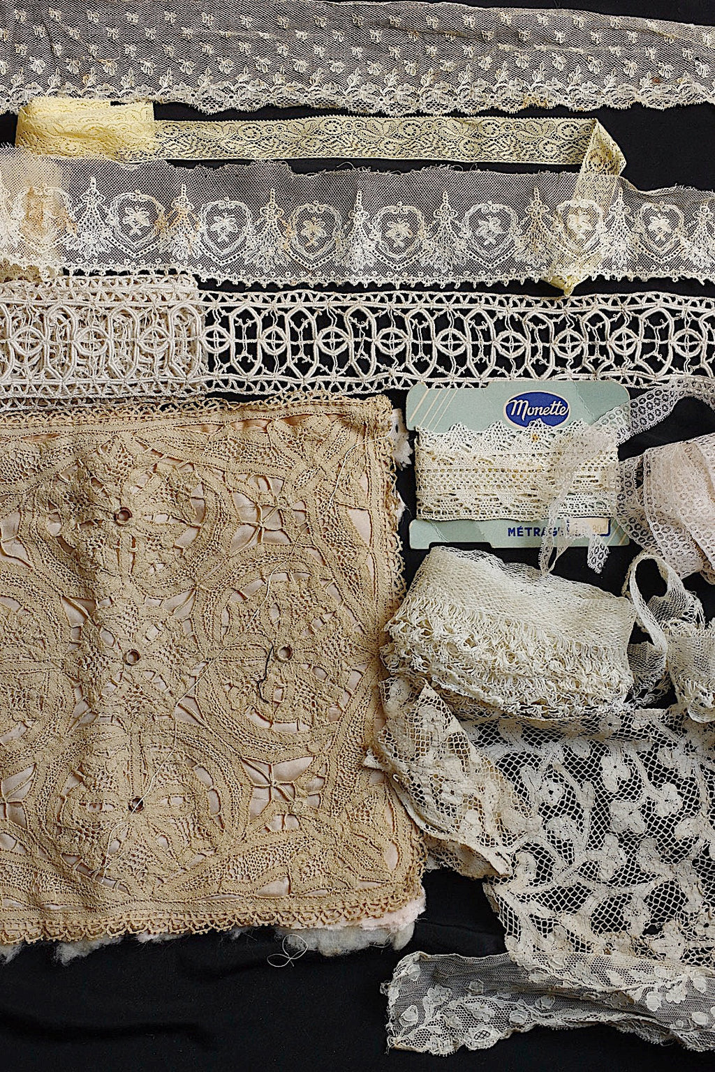 アンティークレース　dentelle ancienne 素材用lots5 .FR a l'epoque
