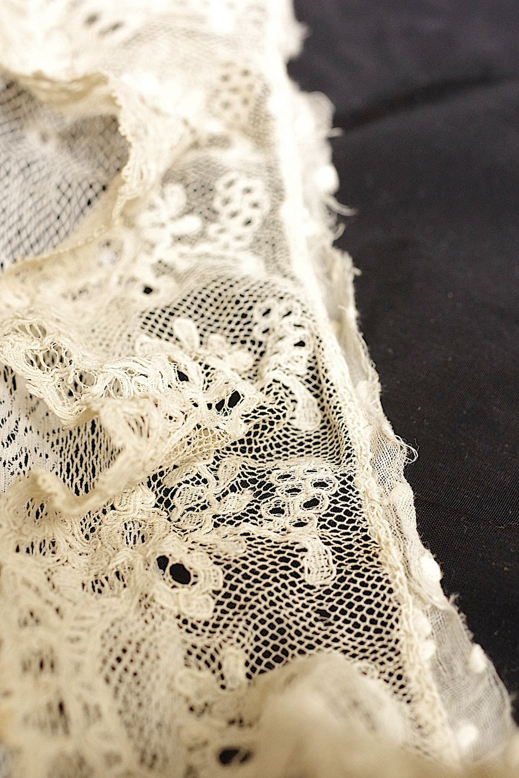 アンティークレース　dentelle ancienne 素材用lots6 .FR a l'epoque