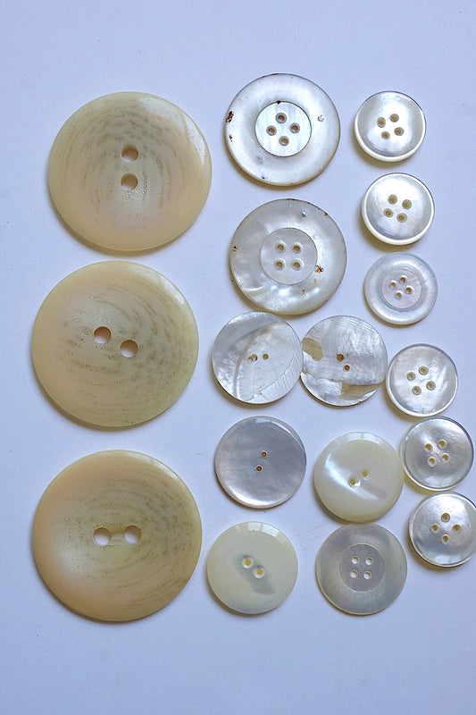 アンティークボタン　boutons antique lots6 .FR a l'epoque