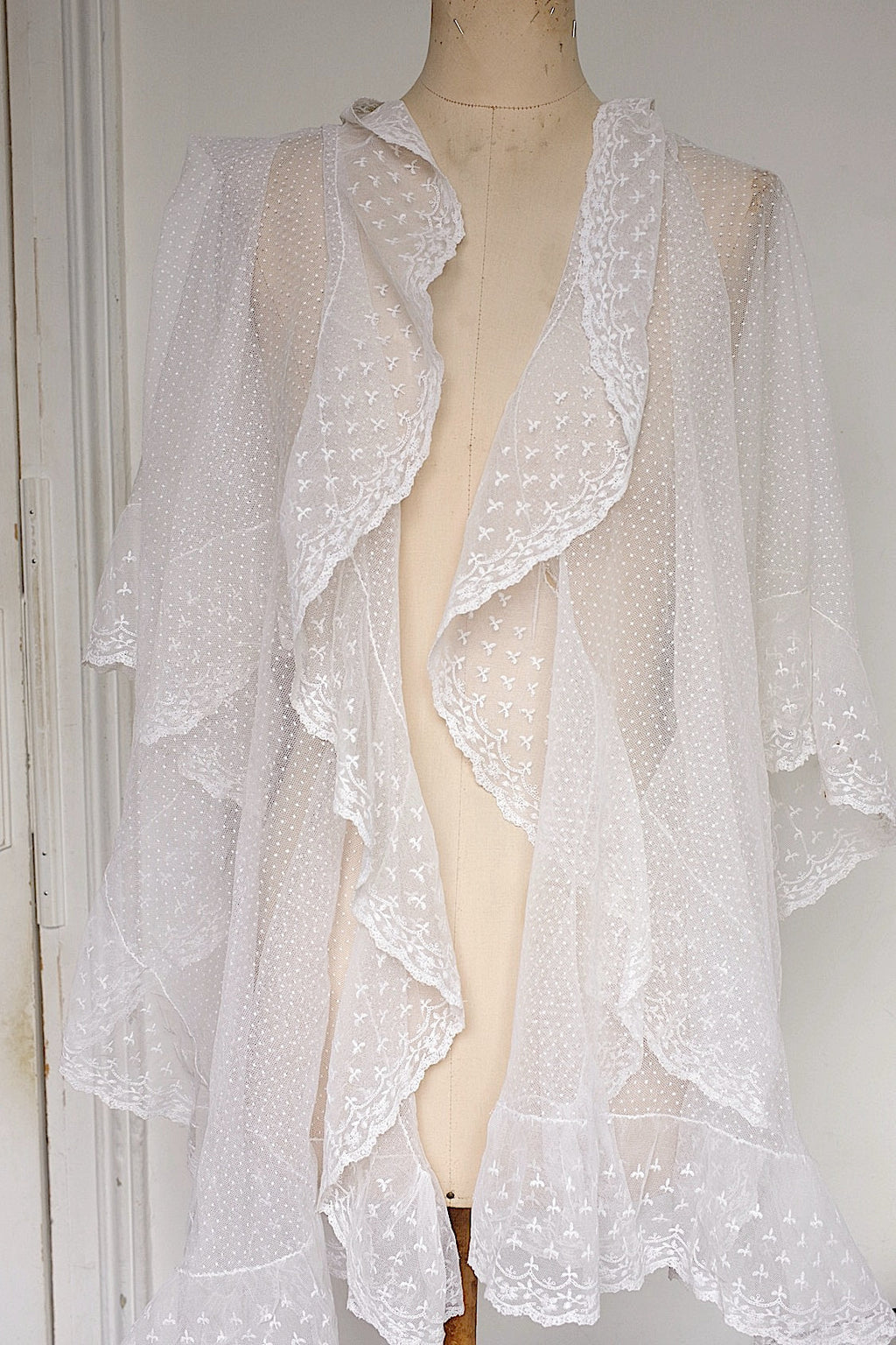 アンティークレース　dentelle ancienne-antique lace ベール .FR a l'epoque