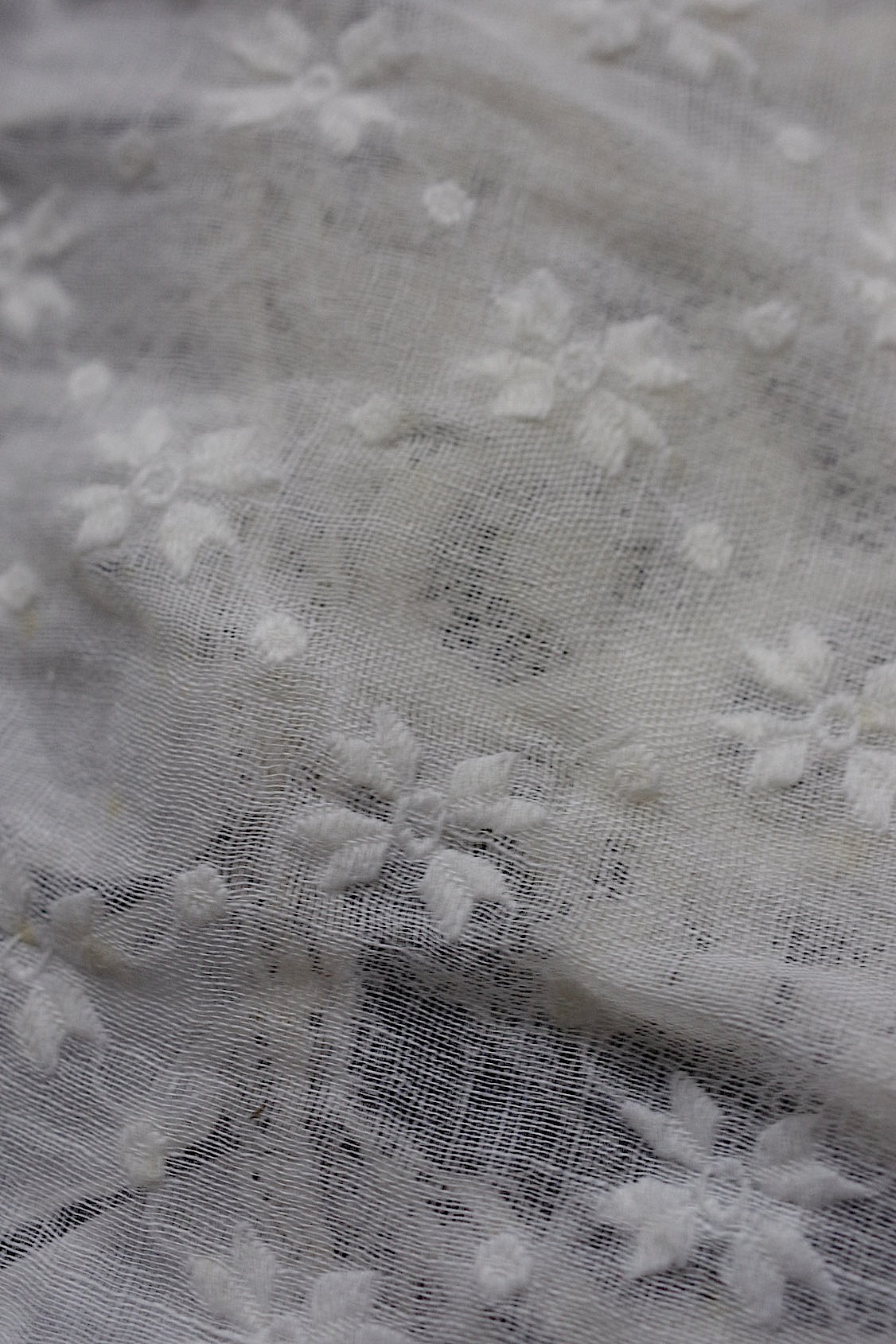 アンティークレース　dentelle ancienne-antique lace 刺繍カバー　素材 .FR a l'epoque