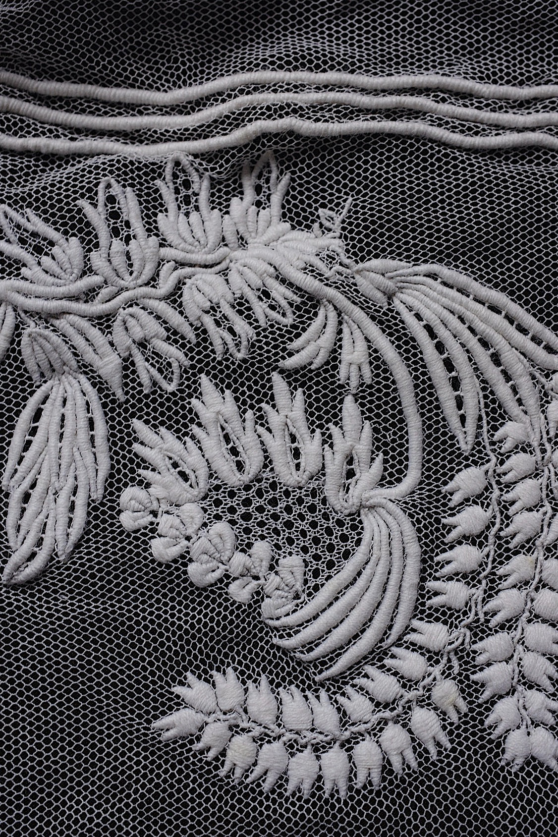 アンティークレース　dentelle ancienne-antique lace チュールレース生地 .FR a l'epoque