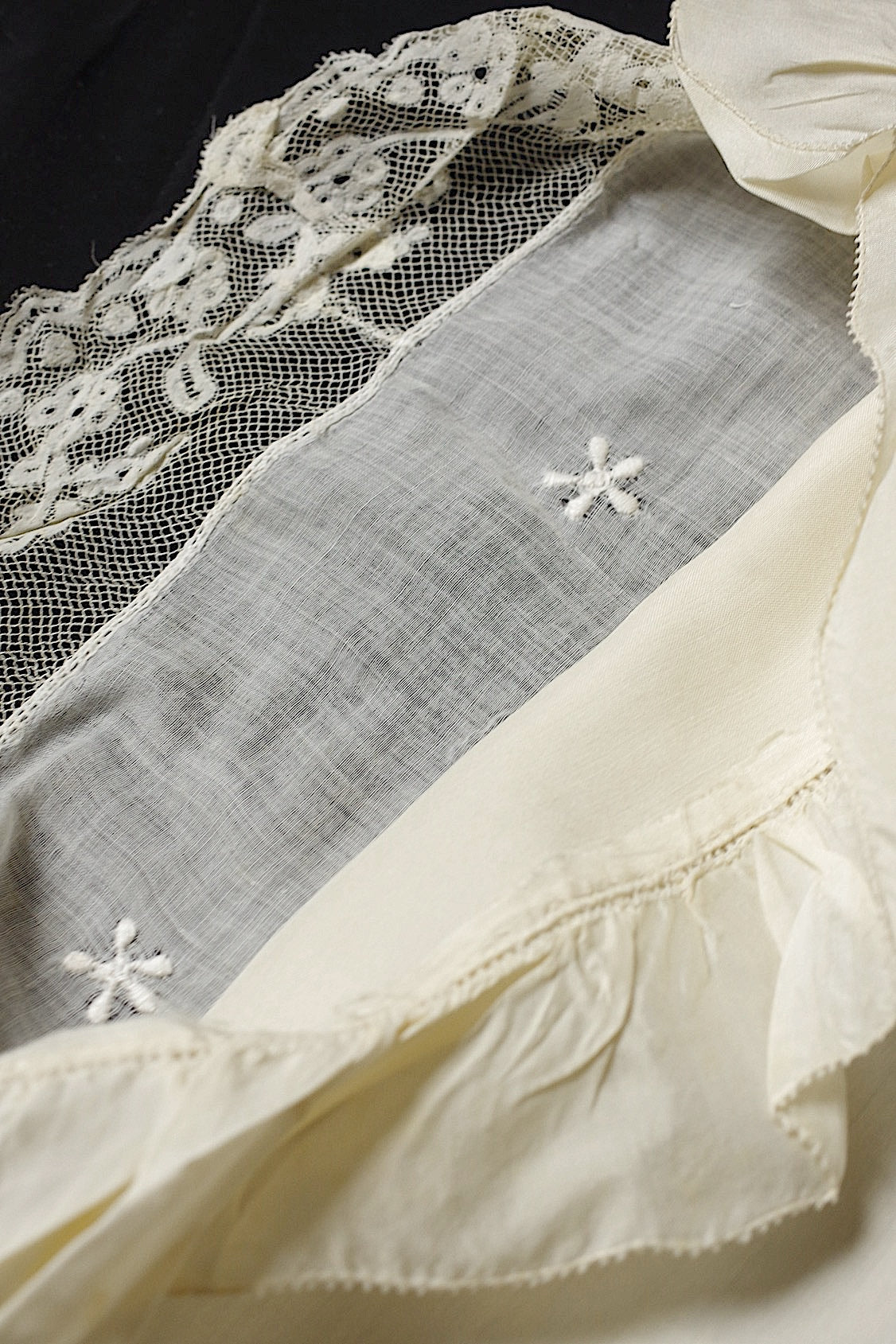 アンティークレース　dentelle ancienne-antique lace クッションカバー .FR a l'epoque