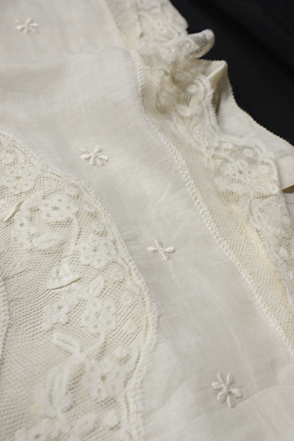 アンティークレース　dentelle ancienne-antique lace クッションカバー .FR a l'epoque