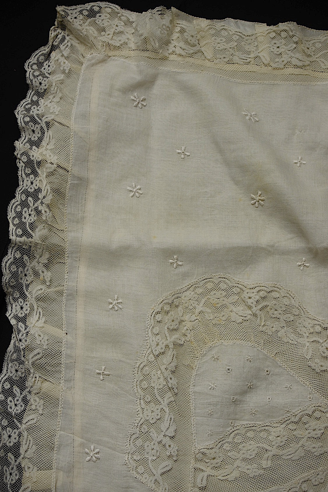 アンティークレース　dentelle ancienne-antique lace クッションカバー .FR a l'epoque