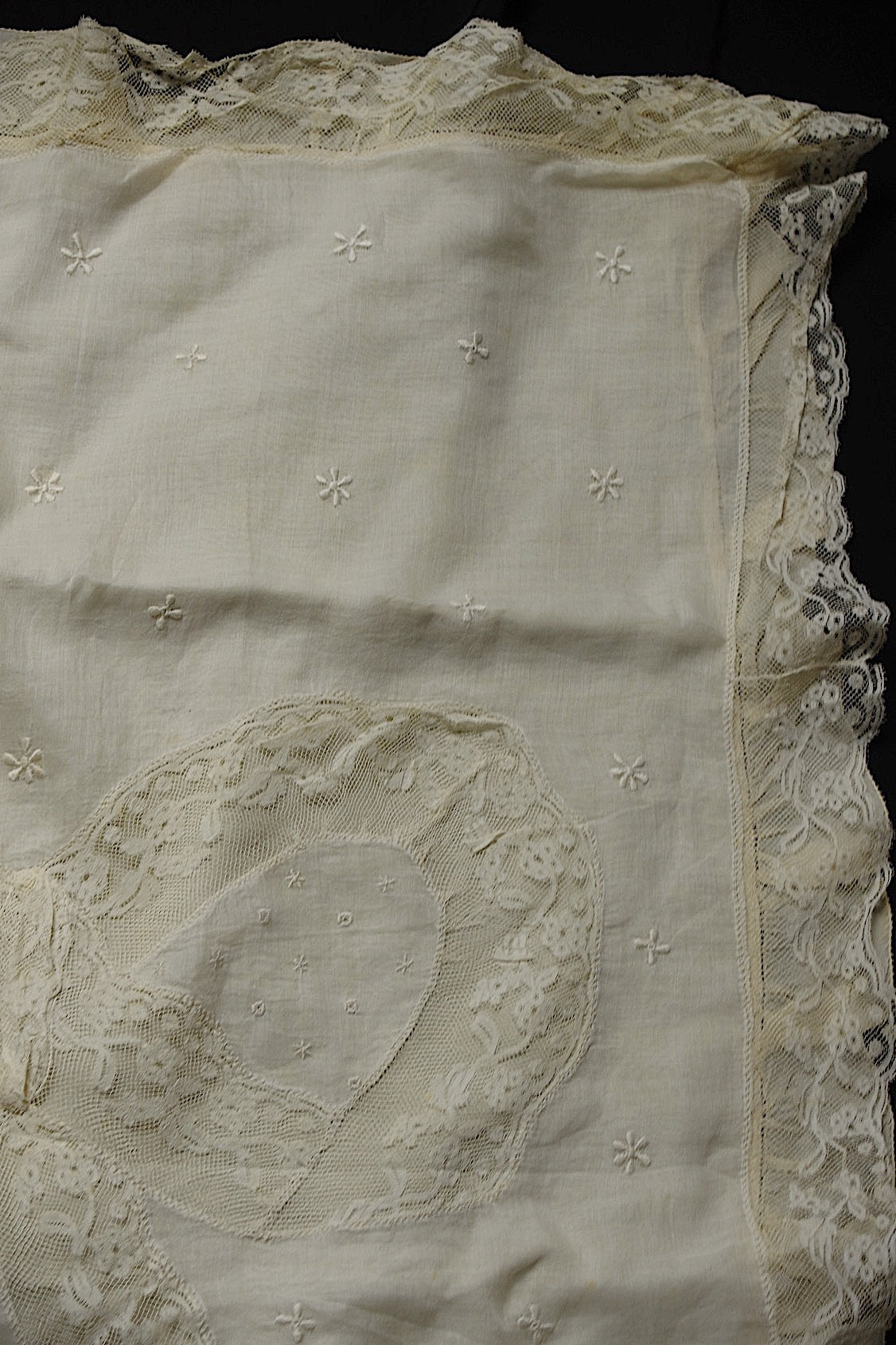 アンティークレース　dentelle ancienne-antique lace クッションカバー .FR a l'epoque