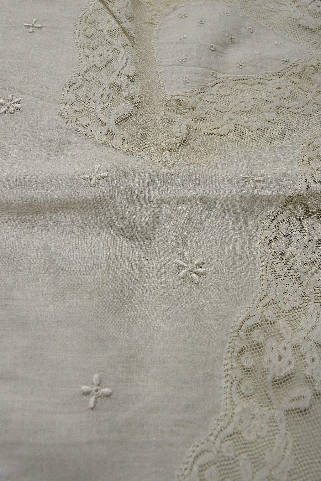 アンティークレース　dentelle ancienne-antique lace クッションカバー .FR a l'epoque