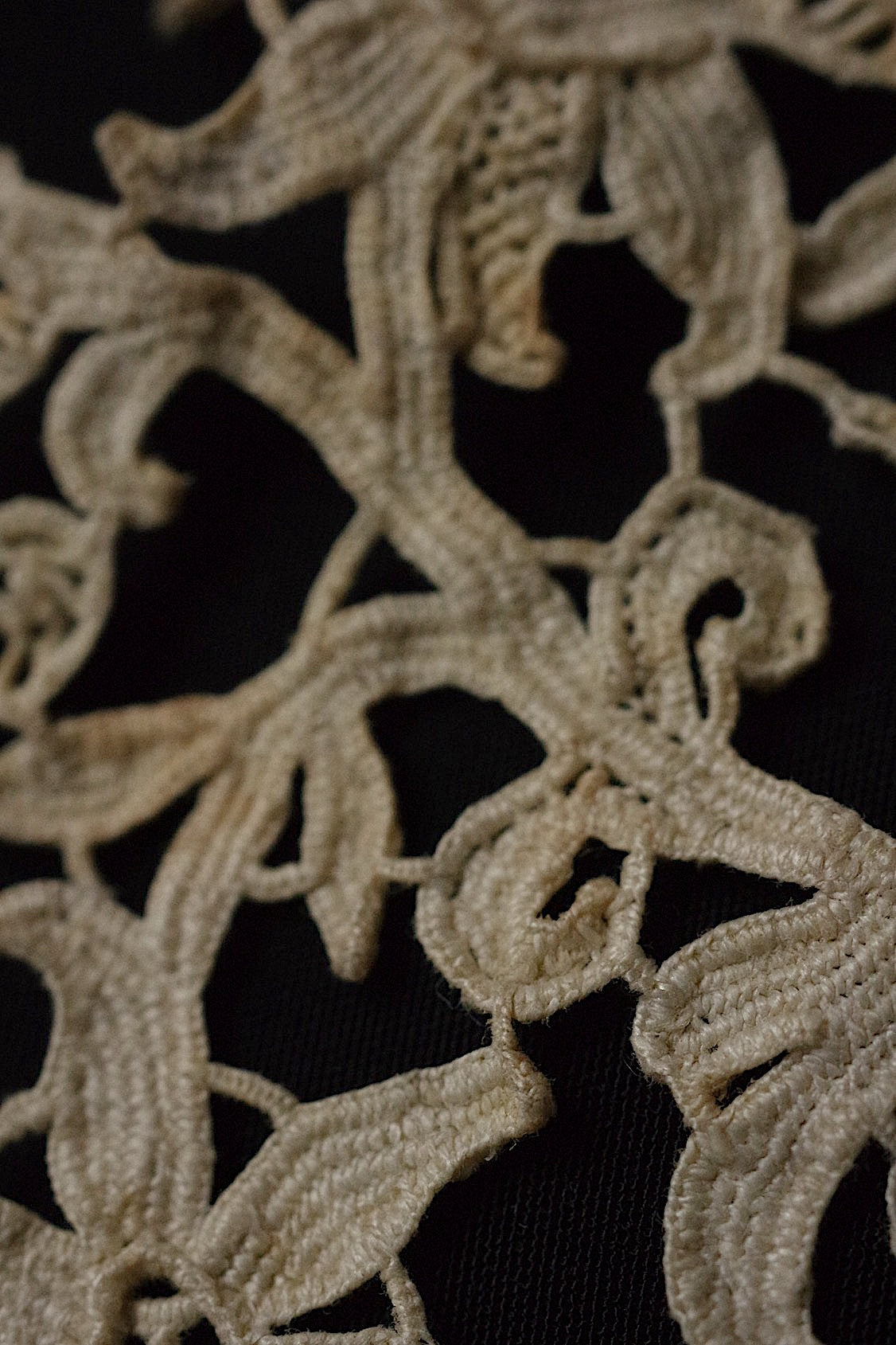 アンティークレース　dentelle ancienne-antique lace　punto in aria ハギレ .FR a l'epoque