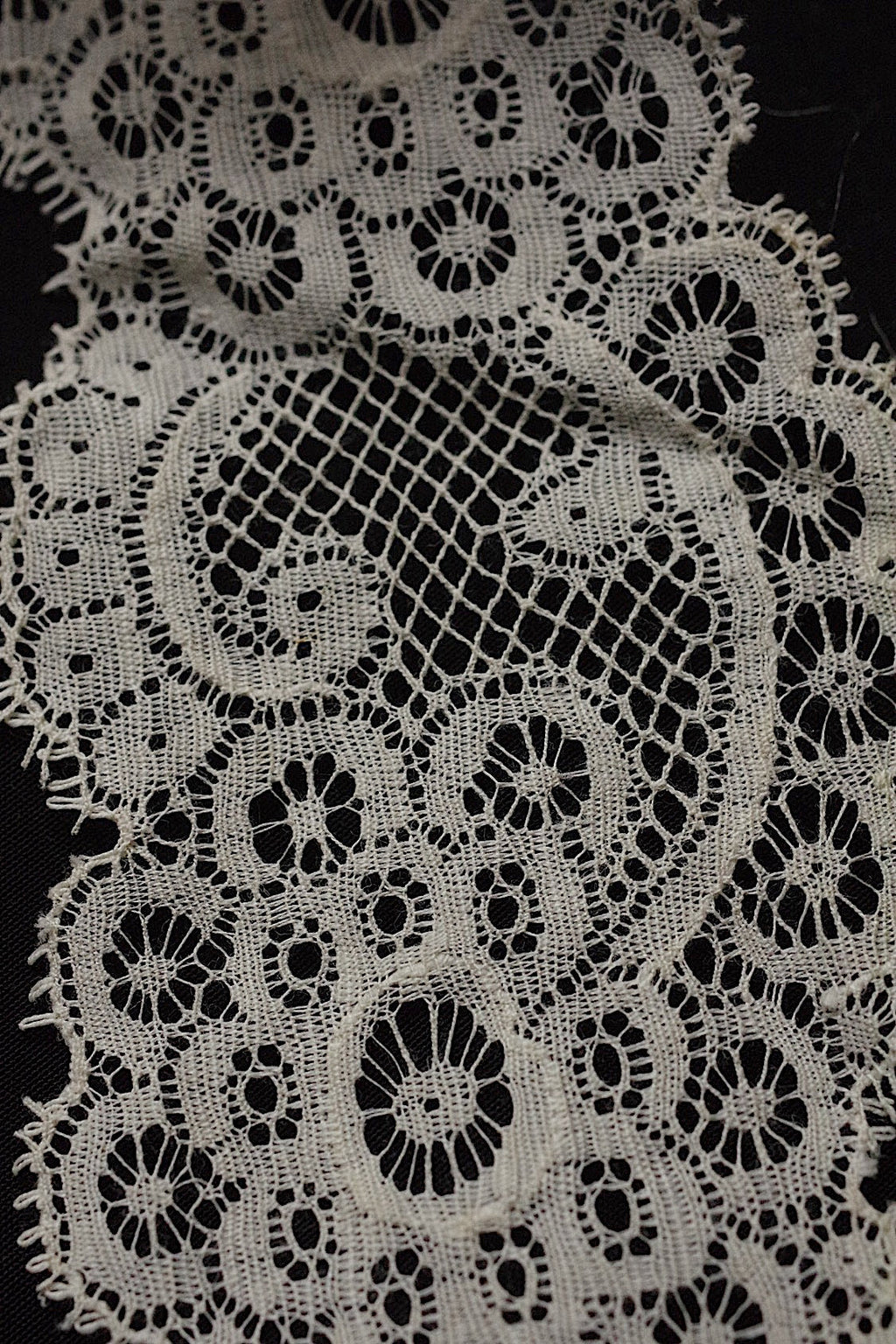 アンティークレース　dentelle ancienne-antique lace　495cm .FR a l'epoque