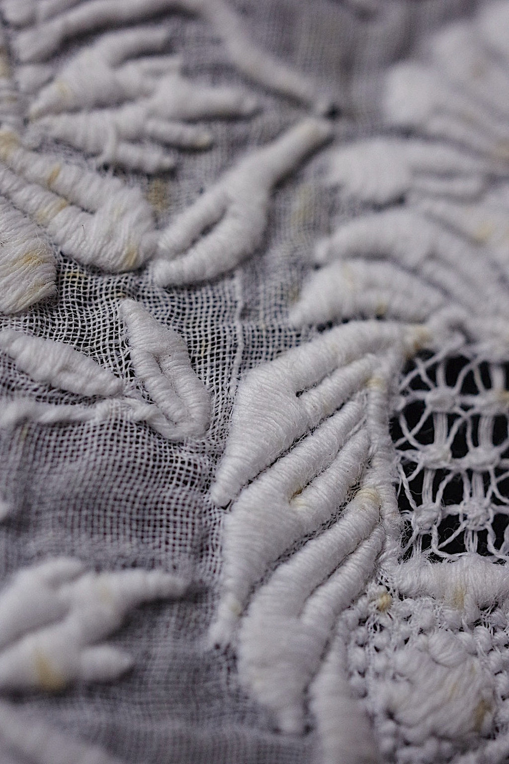 アンティークレース　dentelle ancienne-antique lace　刺繍　nappe 2点 .FR a l'epoque