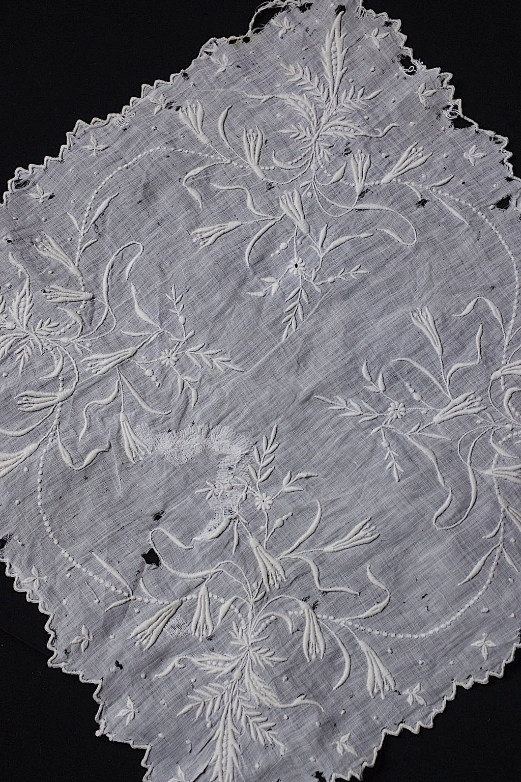 アンティークレース　dentelle ancienne-antique lace　刺繍ハンカチlot 素材用 .FR a l'epoque