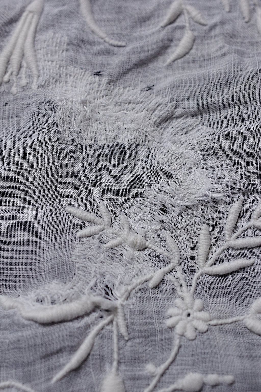 アンティークレース　dentelle ancienne-antique lace　刺繍ハンカチlot 素材用 .FR a l'epoque