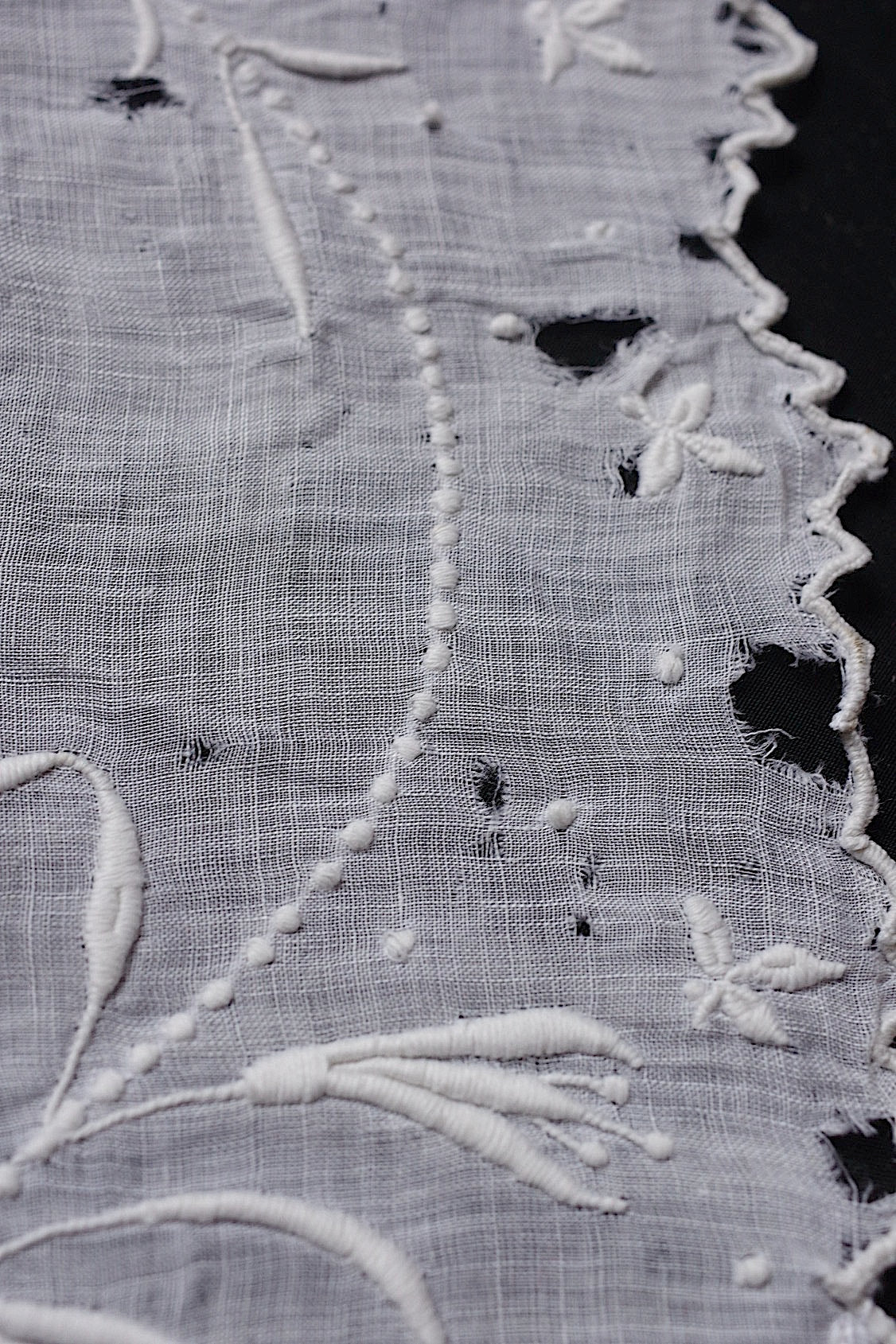 アンティークレース　dentelle ancienne-antique lace　刺繍ハンカチlot 素材用 .FR a l'epoque