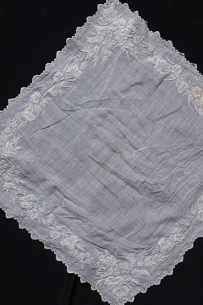 アンティークレース　dentelle ancienne-antique lace　刺繍ハンカチlot 素材用 .FR a l'epoque