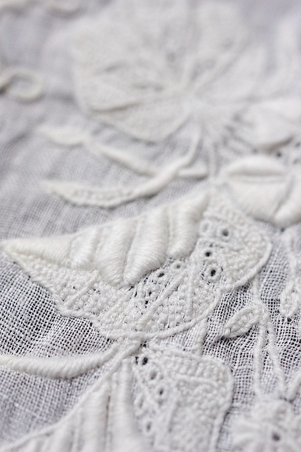 アンティークレース　dentelle ancienne-antique lace　刺繍ハンカチlot 素材用 .FR a l'epoque