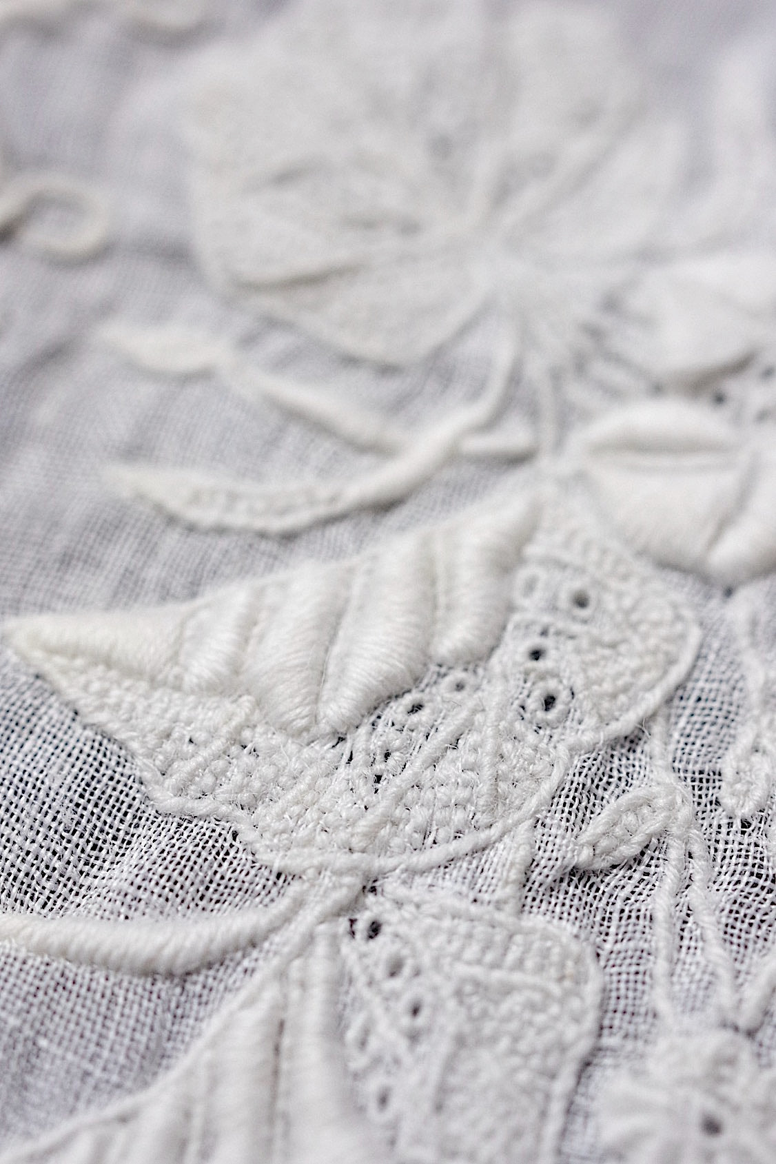 アンティークレース　dentelle ancienne-antique lace　刺繍ハンカチlot 素材用 .FR a l'epoque