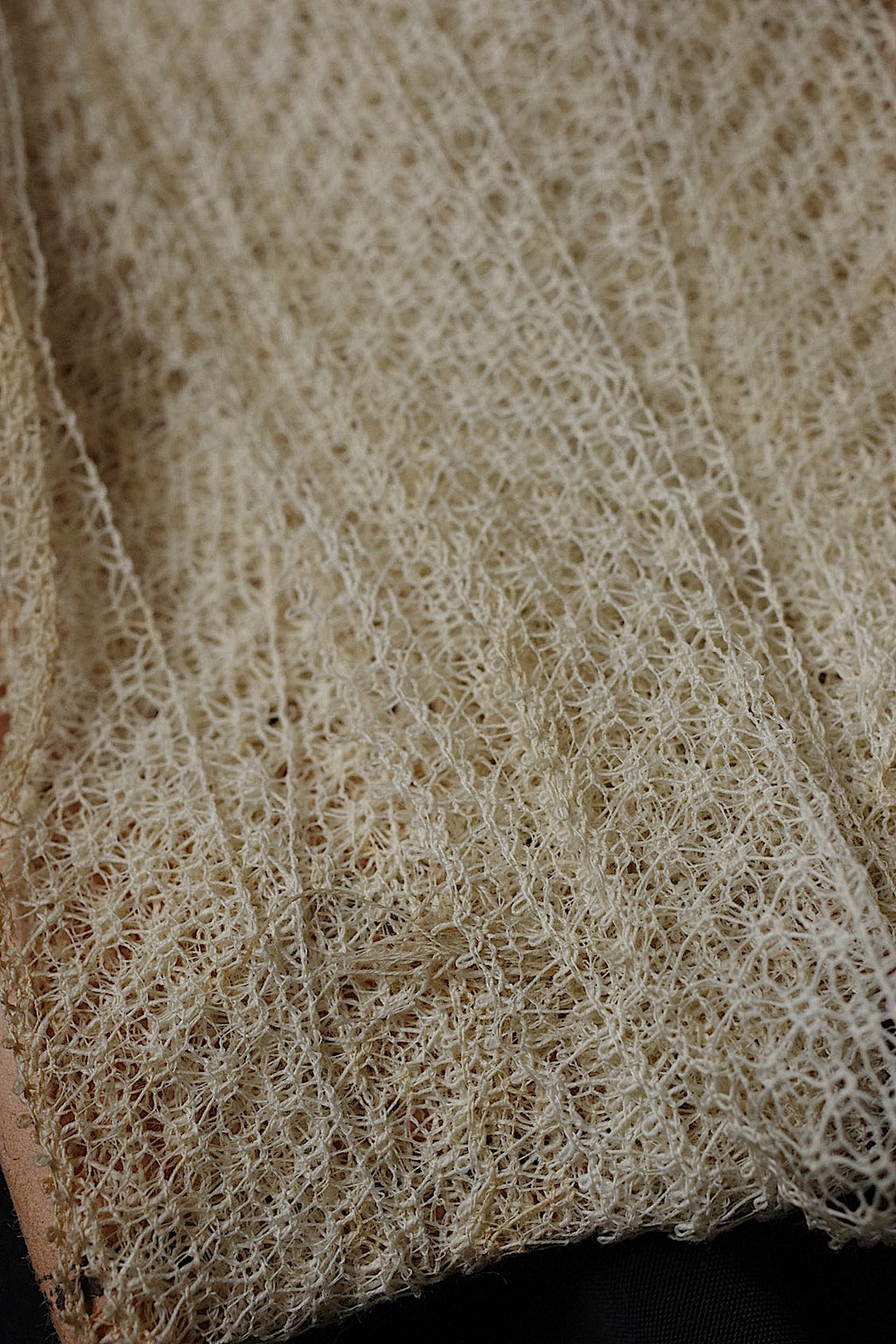 アンティークレース　dentelle ancienne -antique lace 1130cm .FR a l'epoque