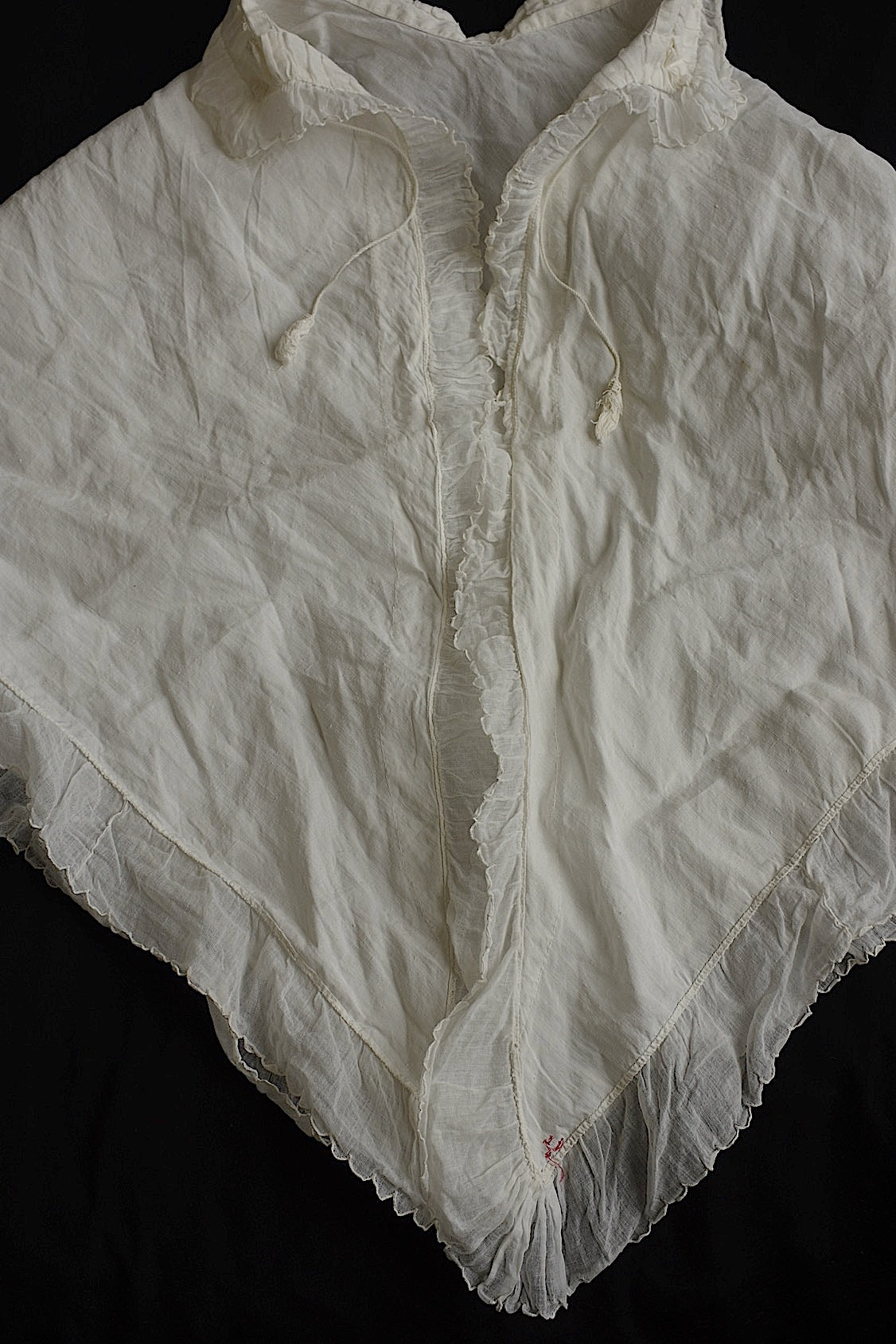 アンティークケープ　antique cape .FR a l'epoque