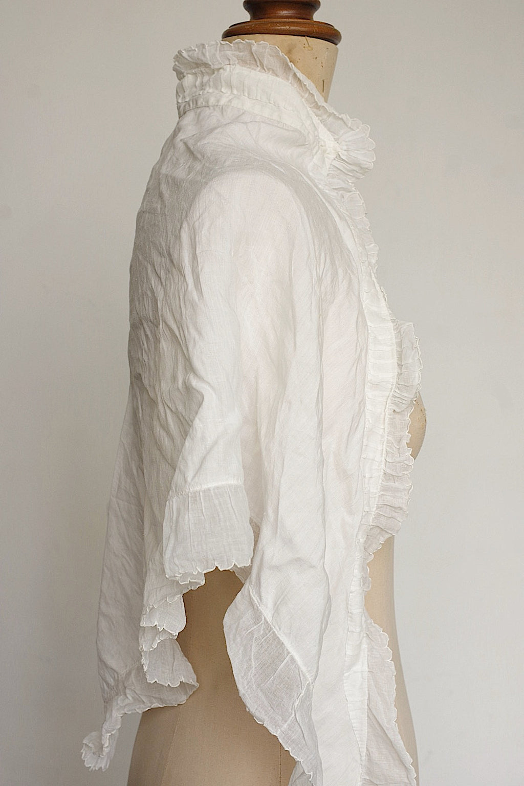 アンティークケープ　antique cape .FR a l'epoque