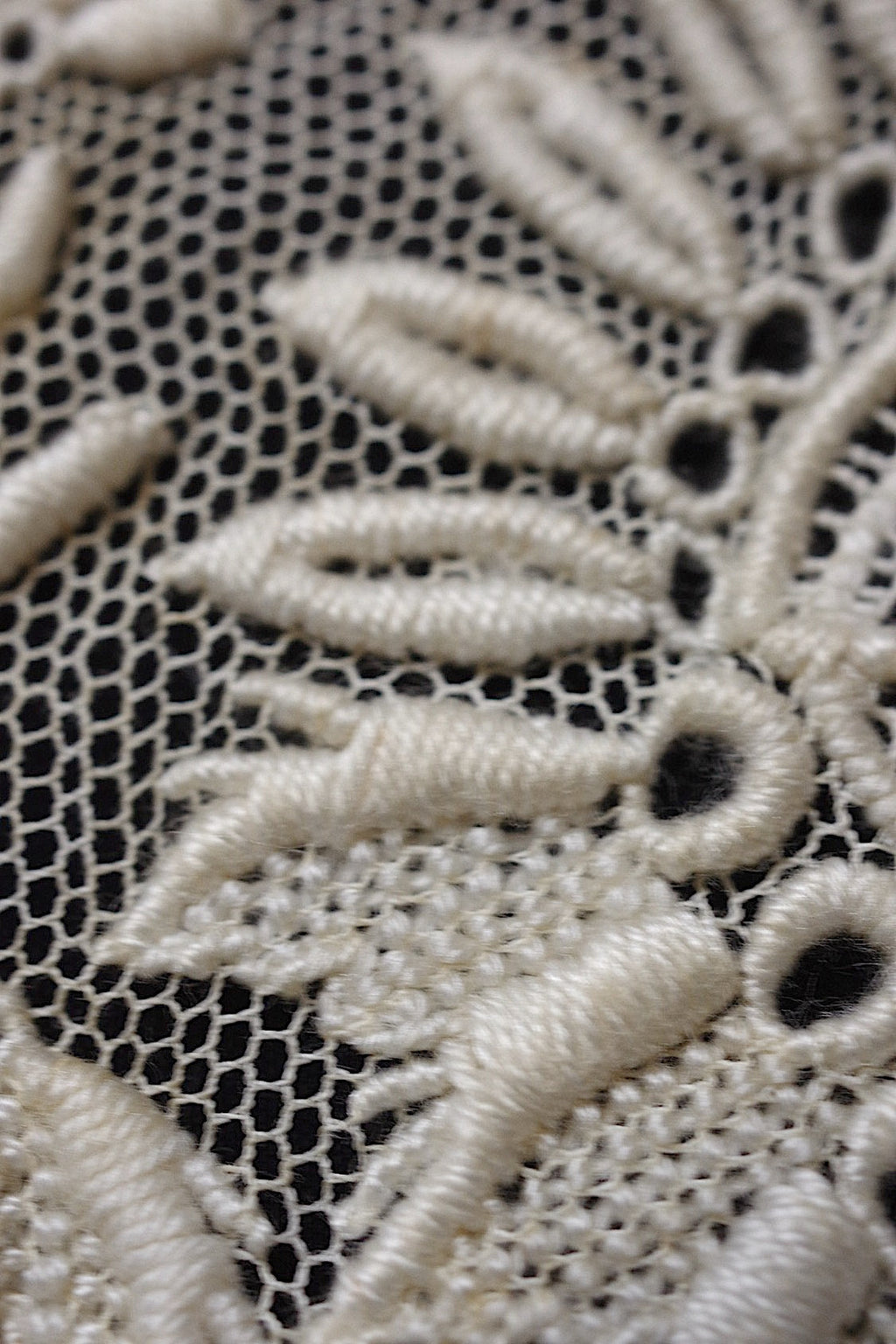 アンティークレース　dentelle ancienne 刺繍 .FR a l'epoque