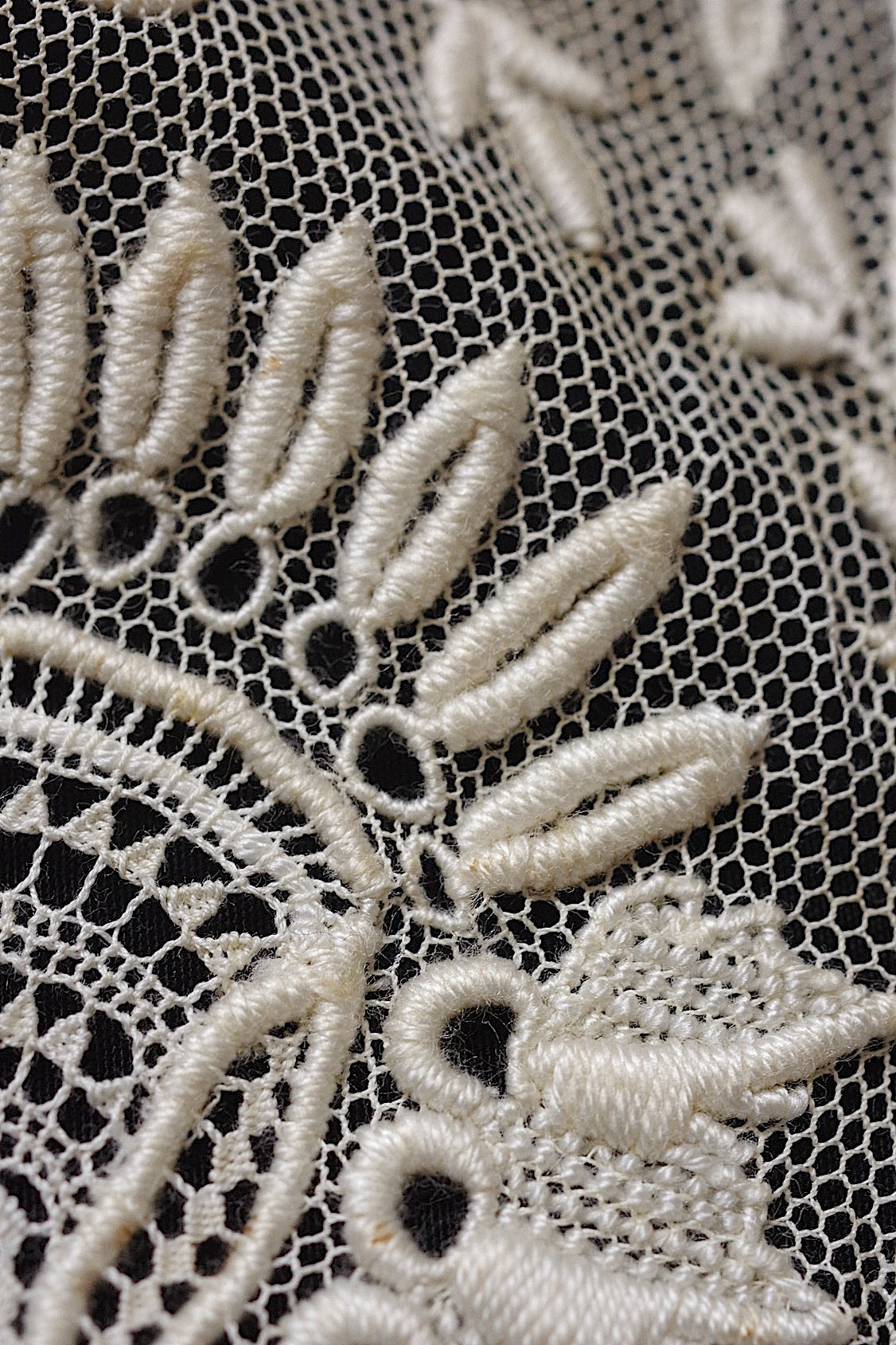 アンティークレース　dentelle ancienne 刺繍 .FR a l'epoque