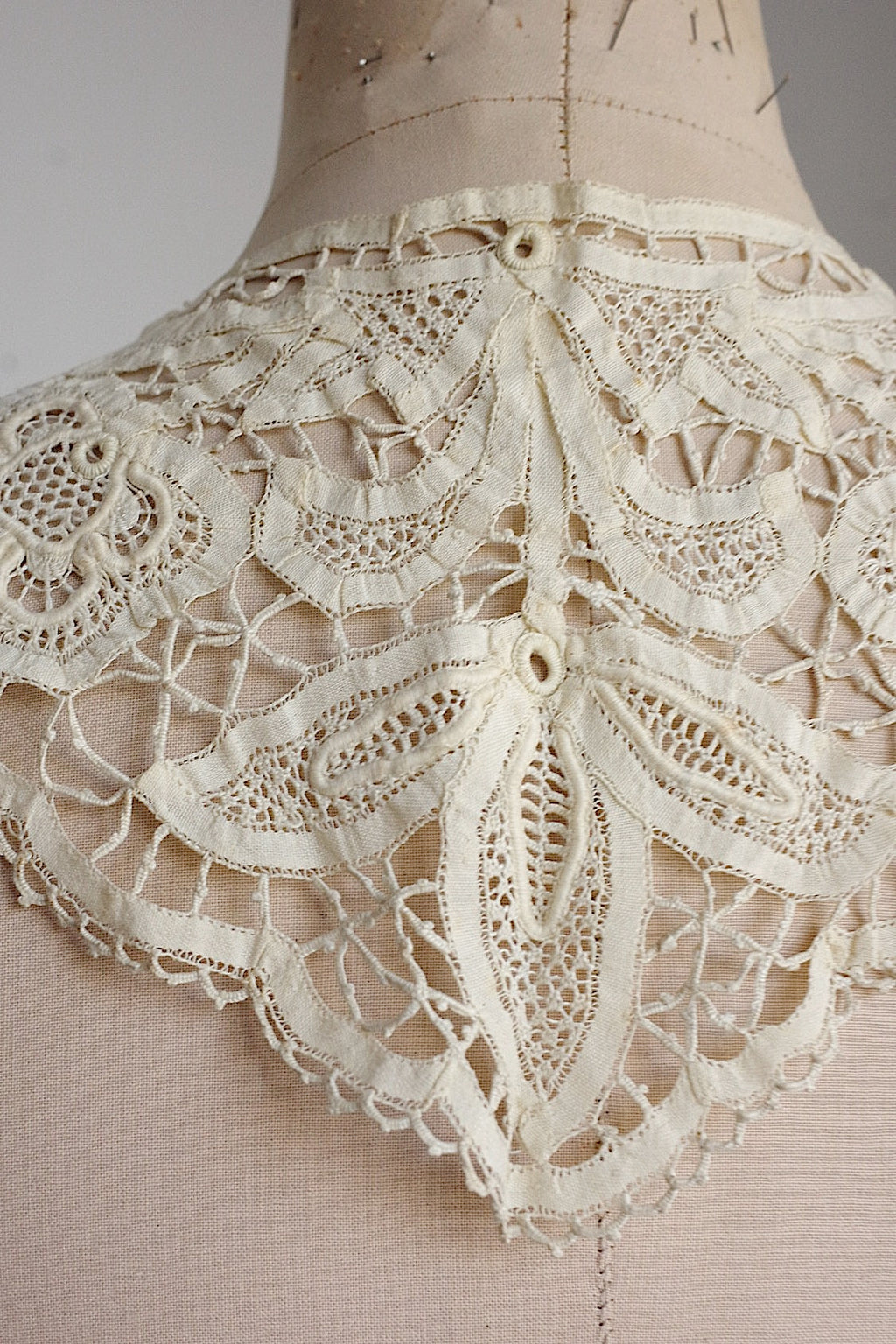 アンティークレース　dentelle ancienne　襟 .FR a l'epoque