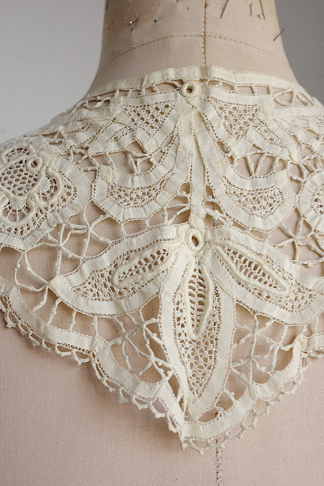 アンティークレース　dentelle ancienne　襟 .FR a l'epoque