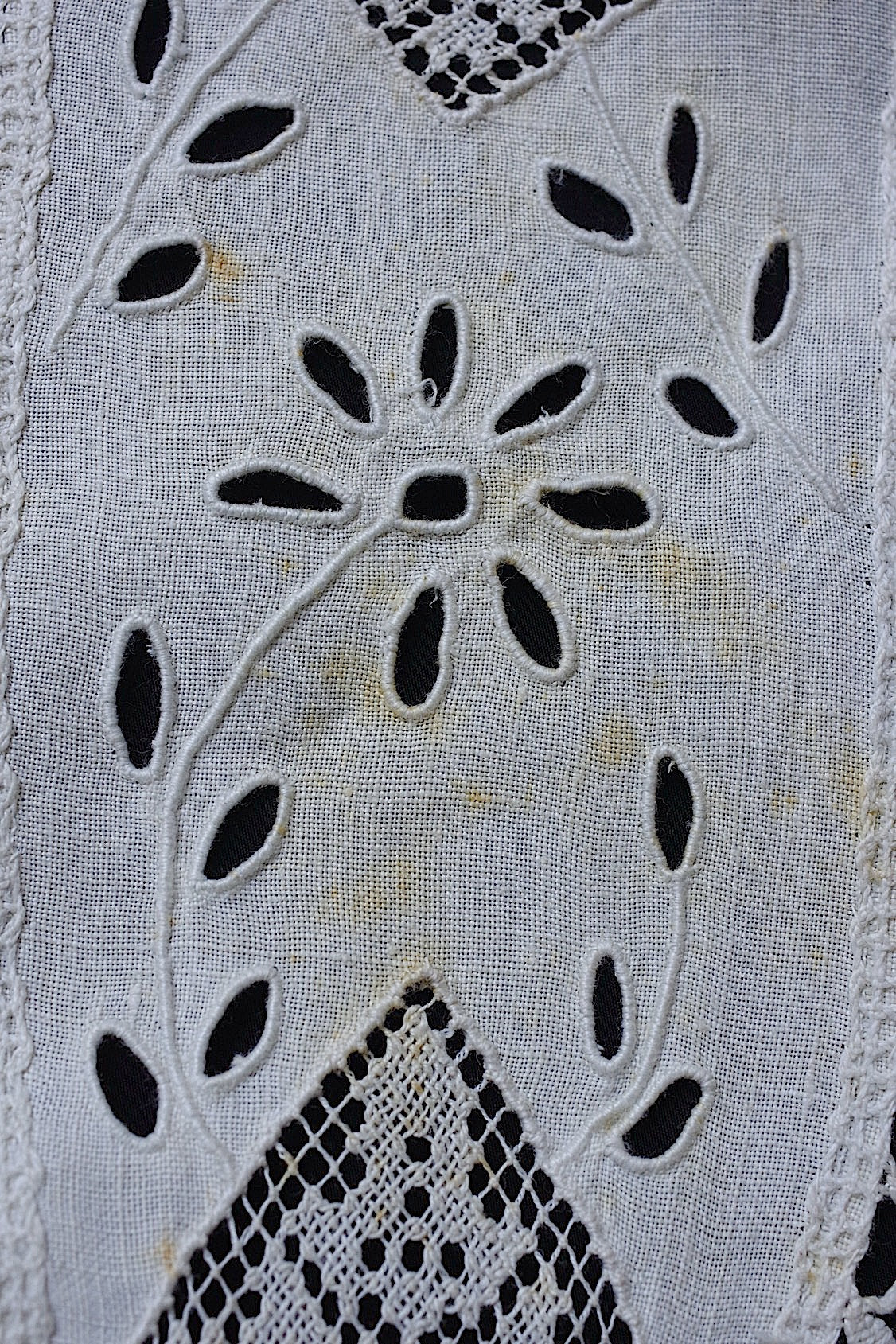 アンティークレース　dentelle ancienne　首周り .FR a l'epoque