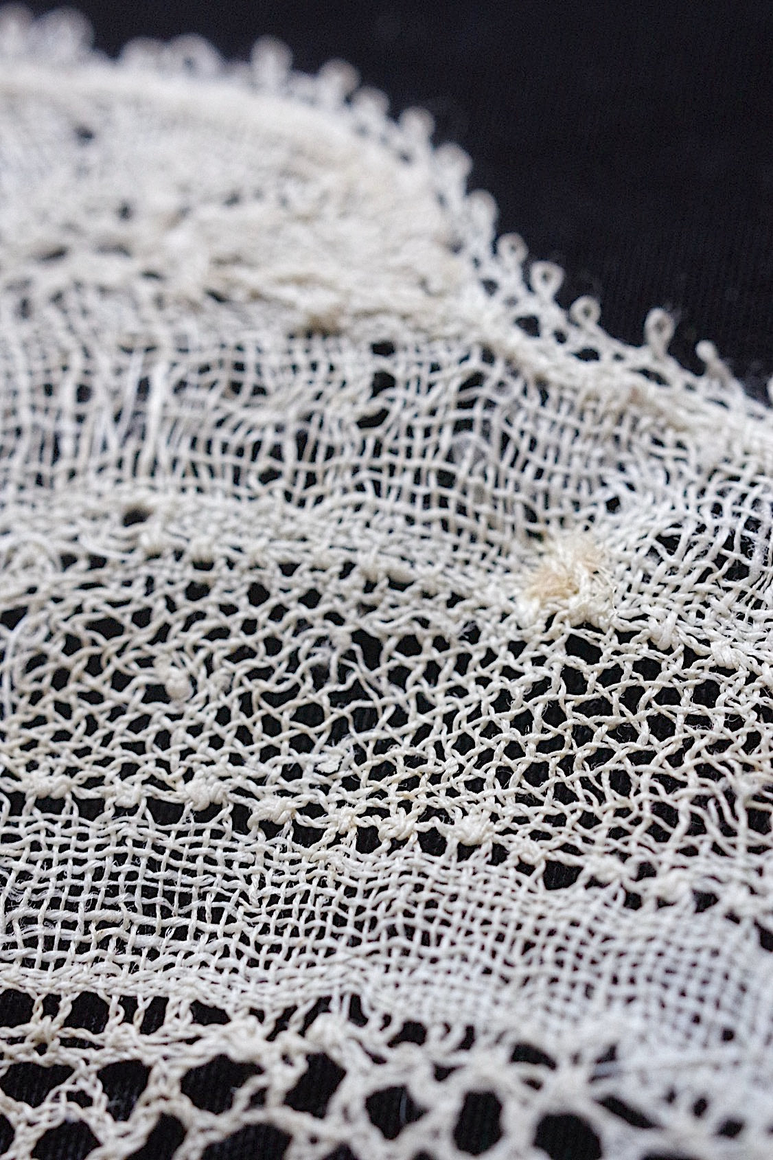 アンティークレース　dentelle ancienne　190cm .FR a l'epoque