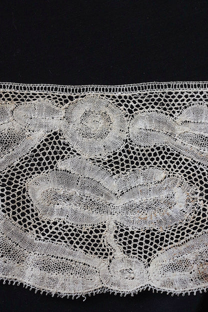 アンティークレース　dentelle ancienne　190cm .FR a l'epoque