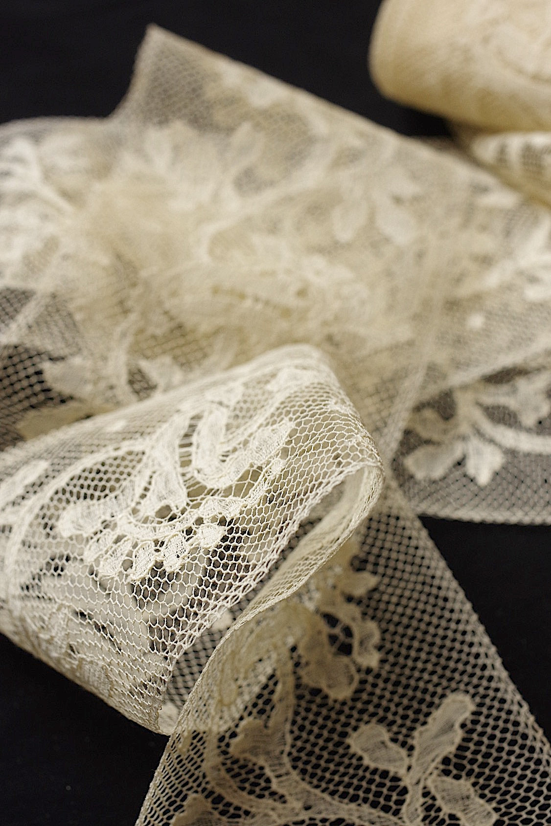 アンティークレース　dentelle ancienne　564cm .FR a l'epoque