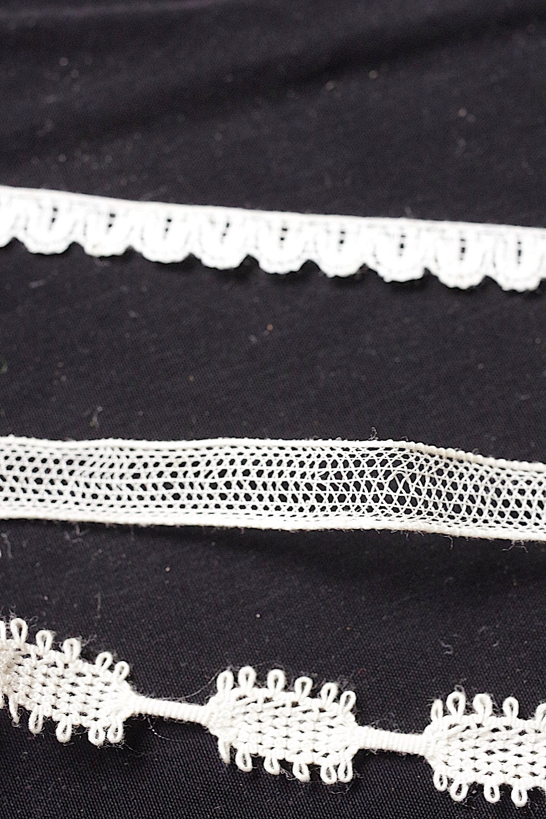 アンティークレース　dentelle ancienne　素材テープ .FR a l'epoque