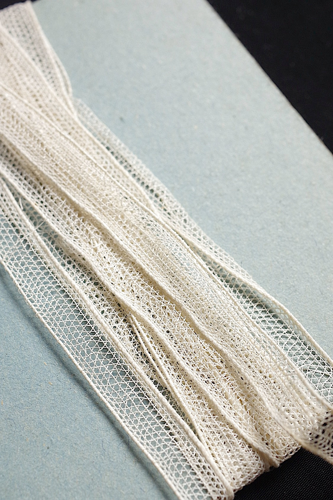 アンティークレース　dentelle ancienne　素材テープ .FR a l'epoque