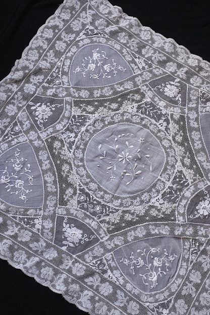 アンティークレース　dentelle ancienne　刺繍クロス .FR a l'epoque