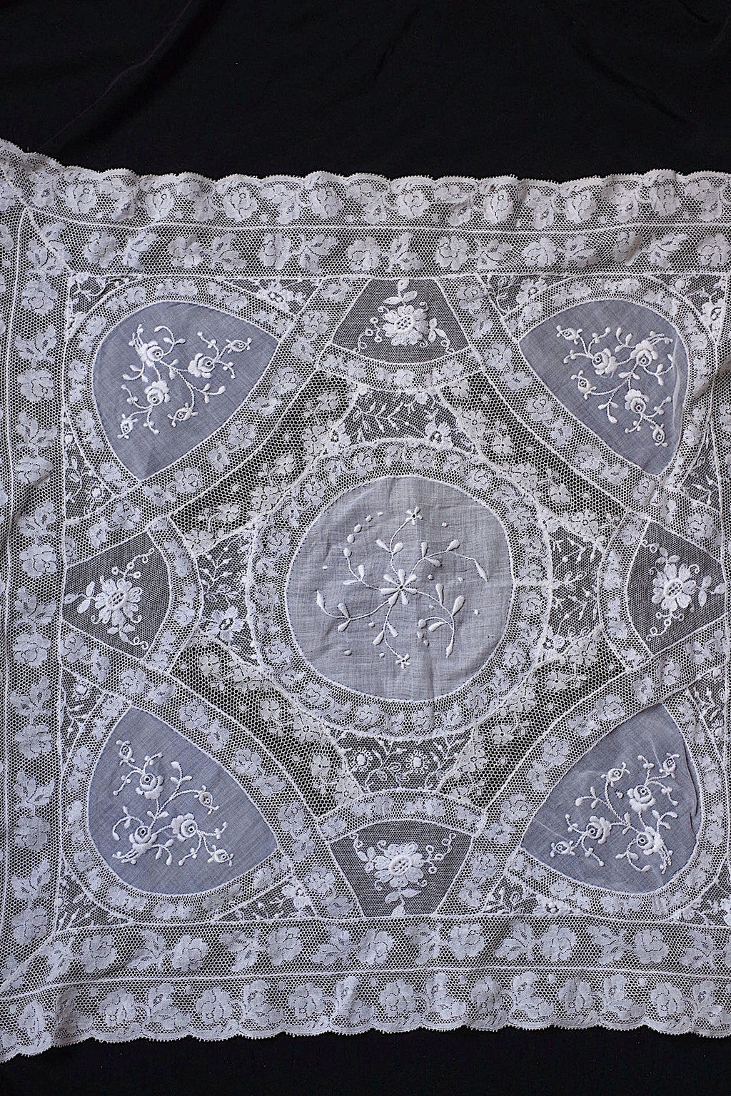 アンティークレース　dentelle ancienne　刺繍クロス .FR a l'epoque