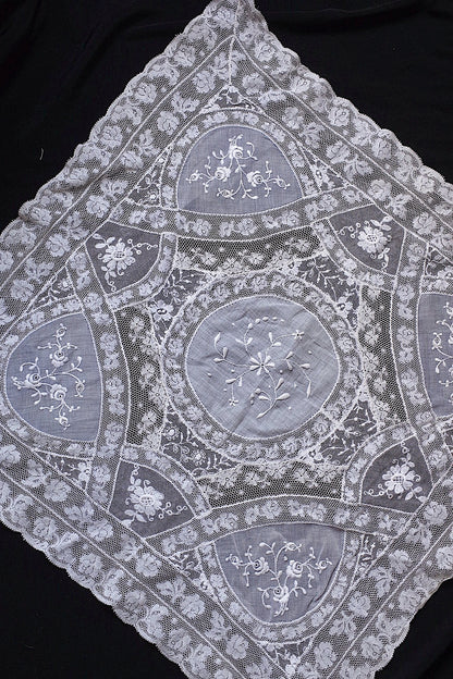 アンティークレース　dentelle ancienne　刺繍クロス .FR a l'epoque