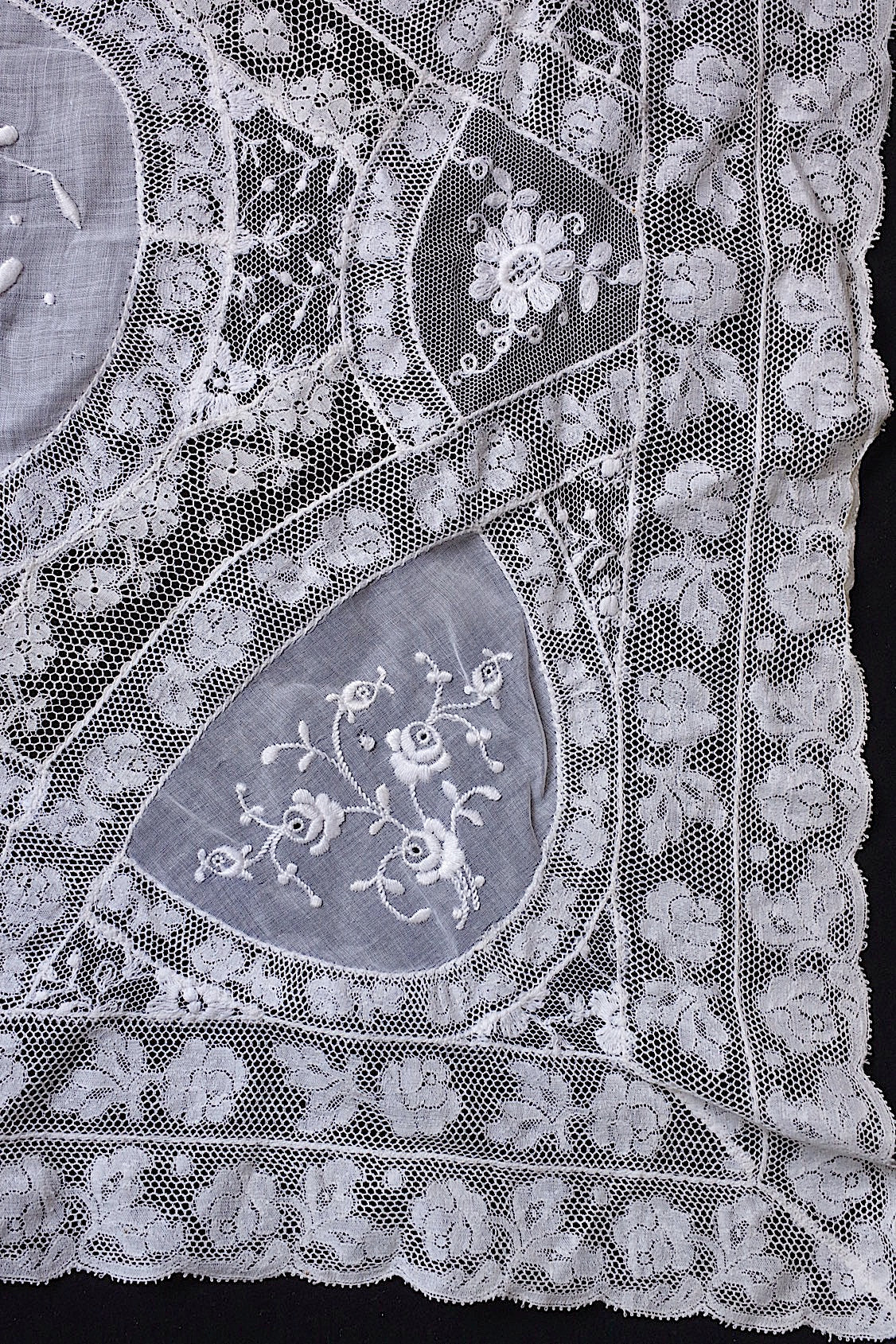 アンティークレース　dentelle ancienne　刺繍クロス .FR a l'epoque